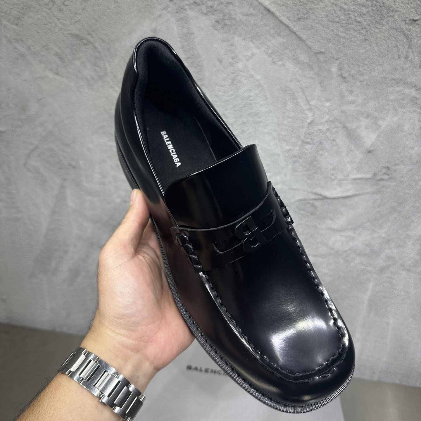 Balenciaga Comfy Loafer In Black - DesignerGu
