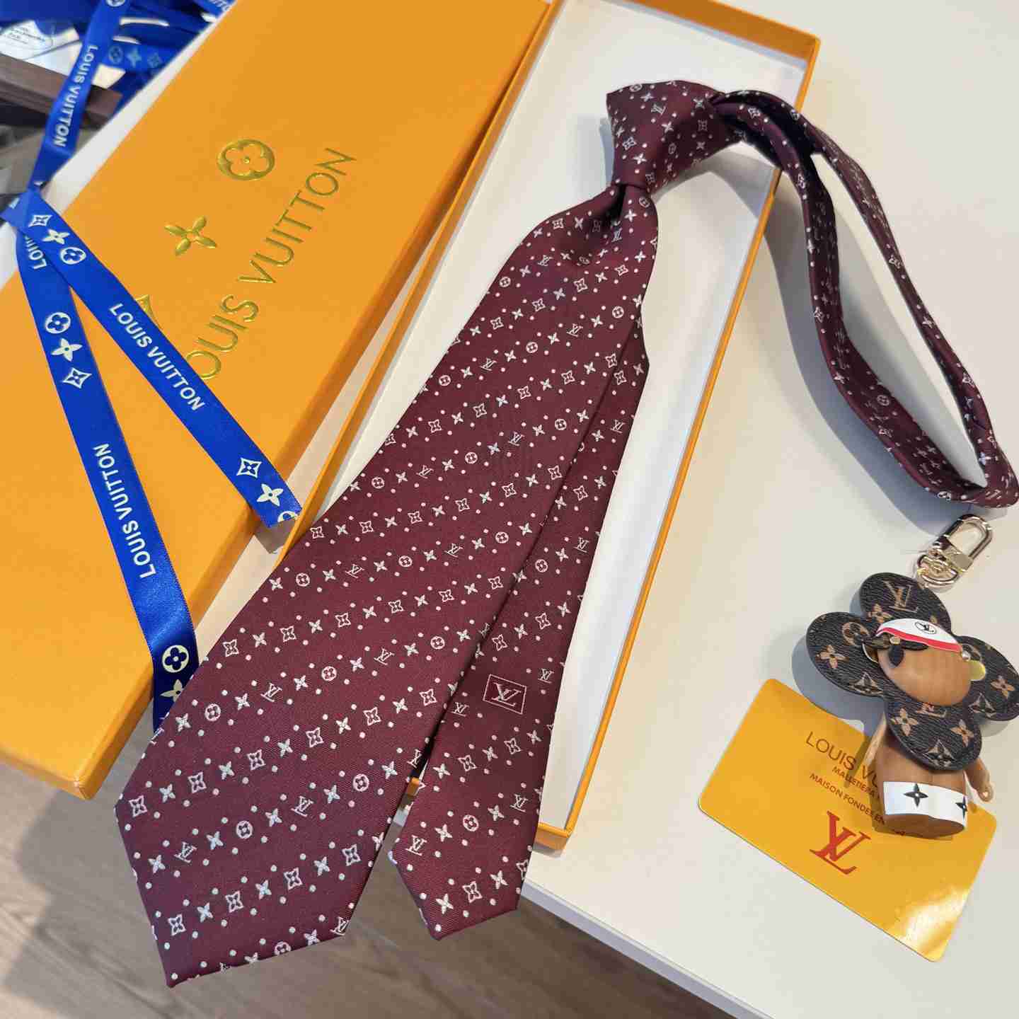 Louis Vuitton Stormy Monogram Tie M97837 - DesignerGu
