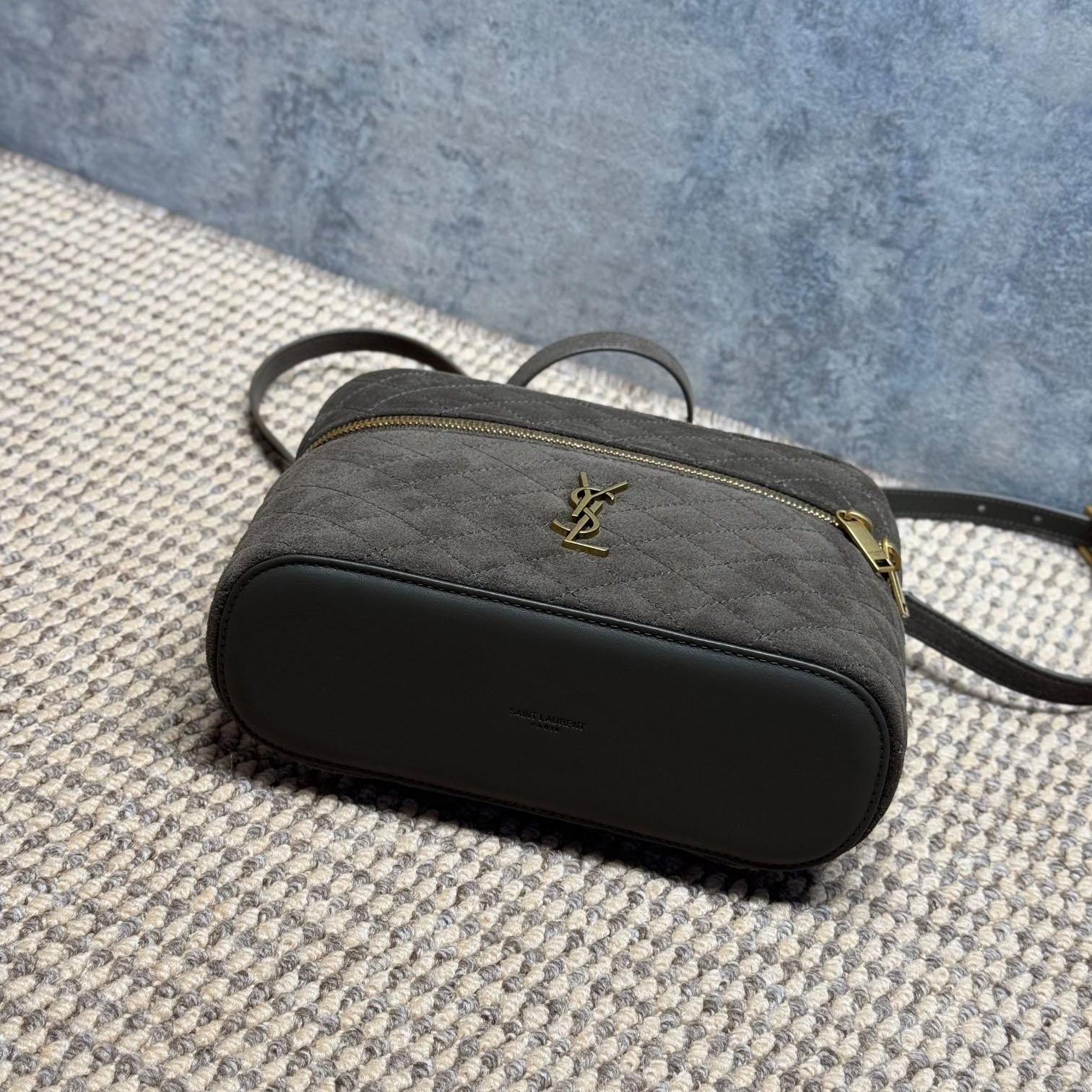 Saint Laurent GABY Vanity large In Suede - DesignerGu