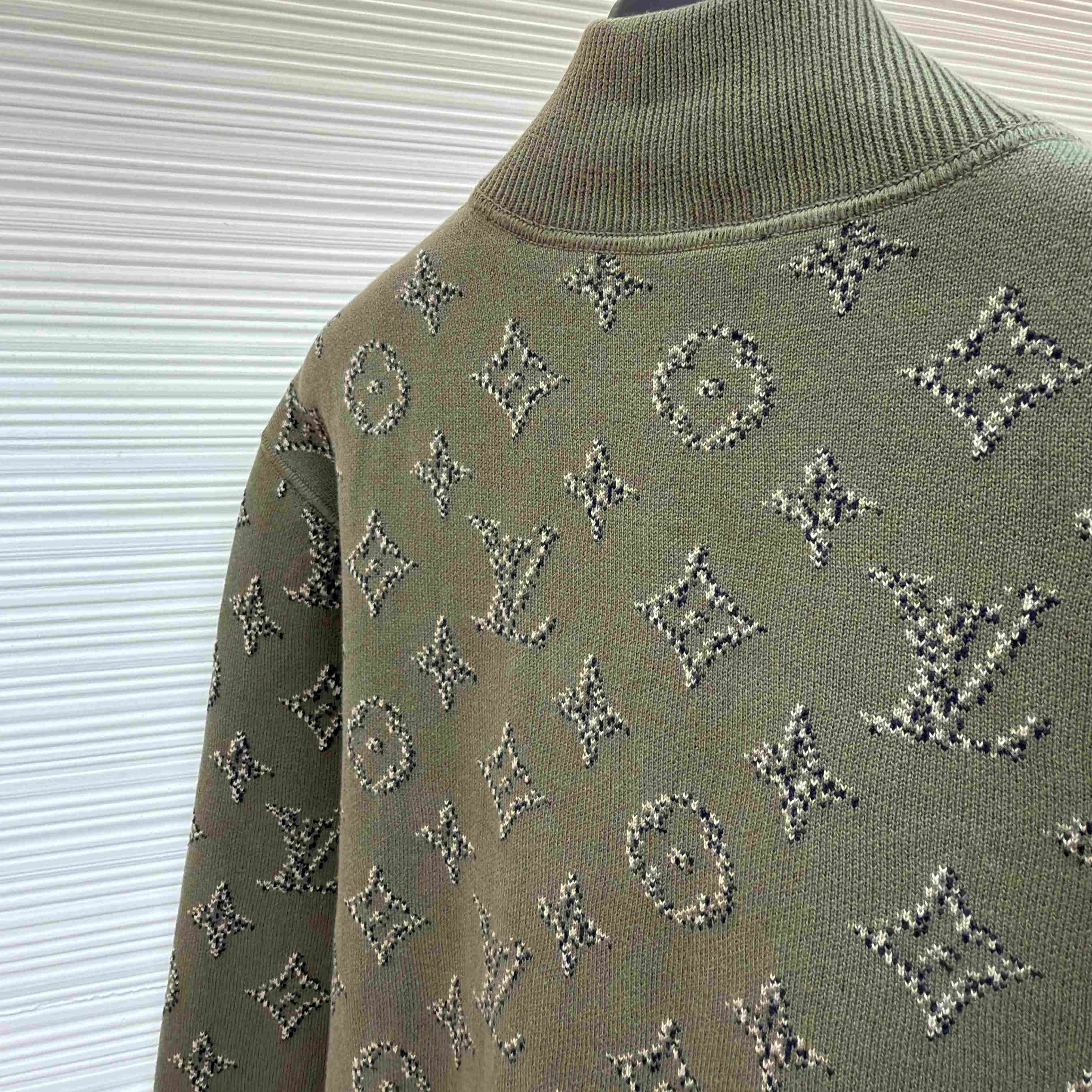 Louis Vuitton Reversible Monogram Jacquard Bomber 1AKLY9 - DesignerGu