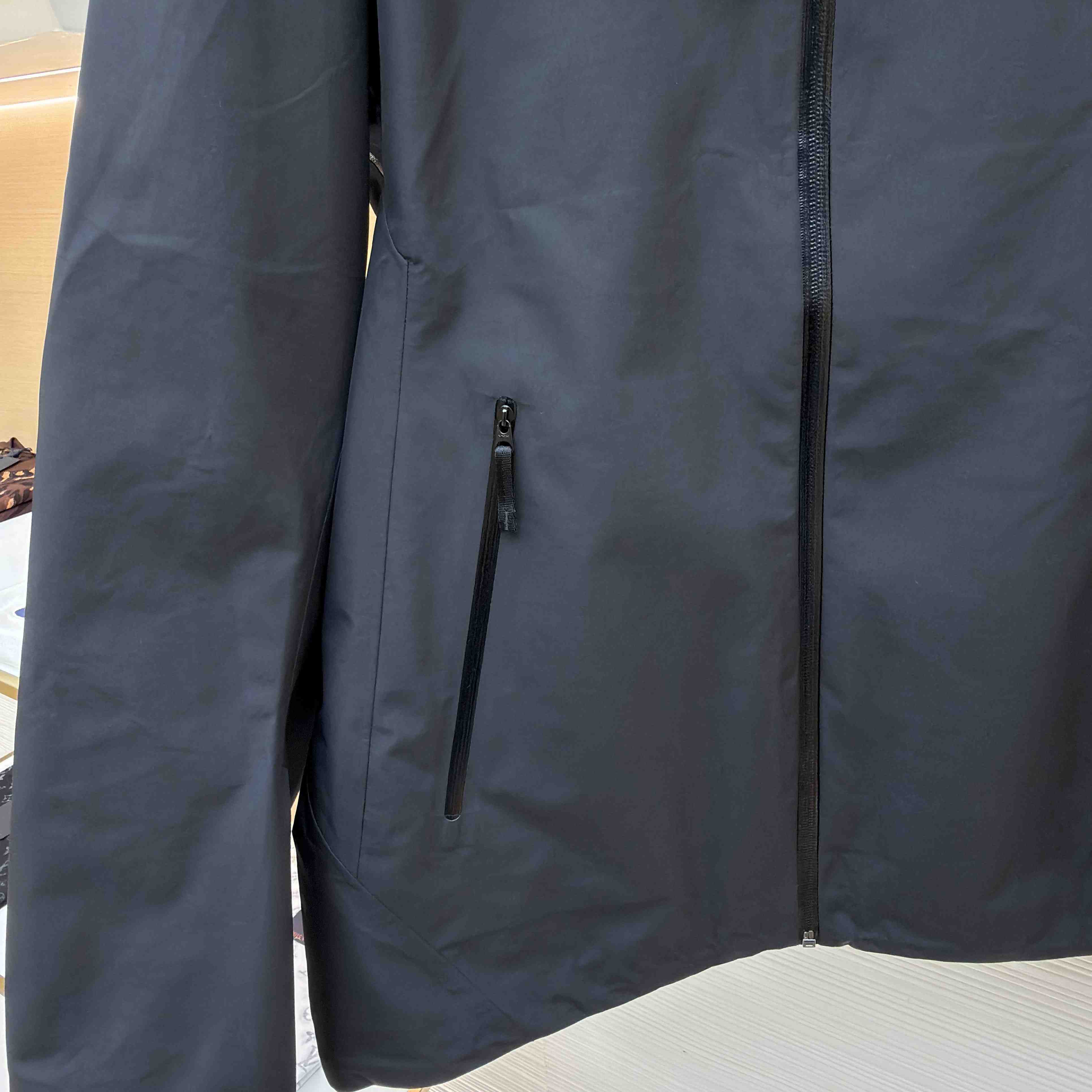 Arc'teryx Beta LT Jacket  - DesignerGu