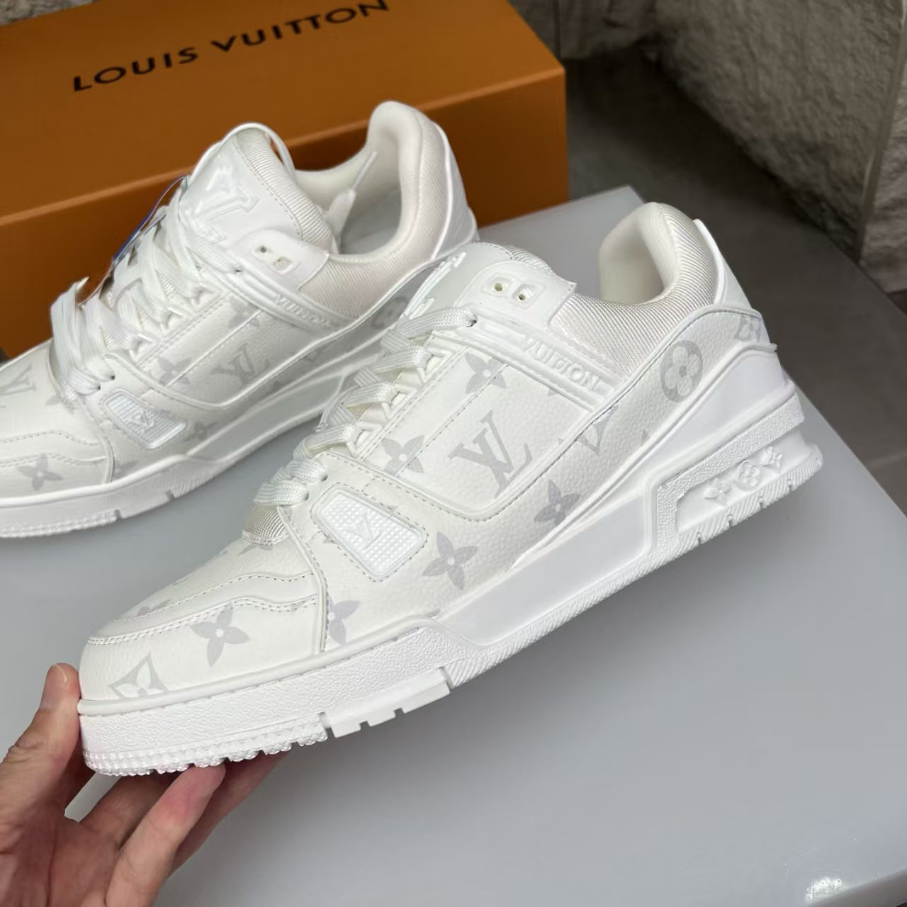 Louis Vuitton LV Trainer Sneaker 1AHDMZ (upon uk size） - DesignerGu