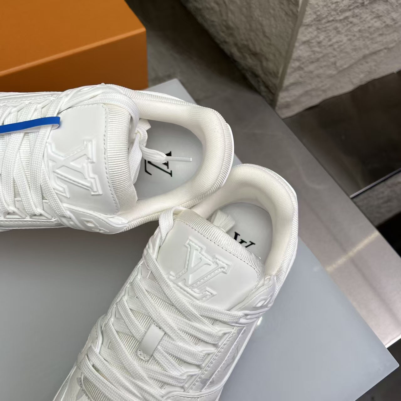 Louis Vuitton LV Trainer Sneaker 1AHDMZ (upon uk size） - DesignerGu