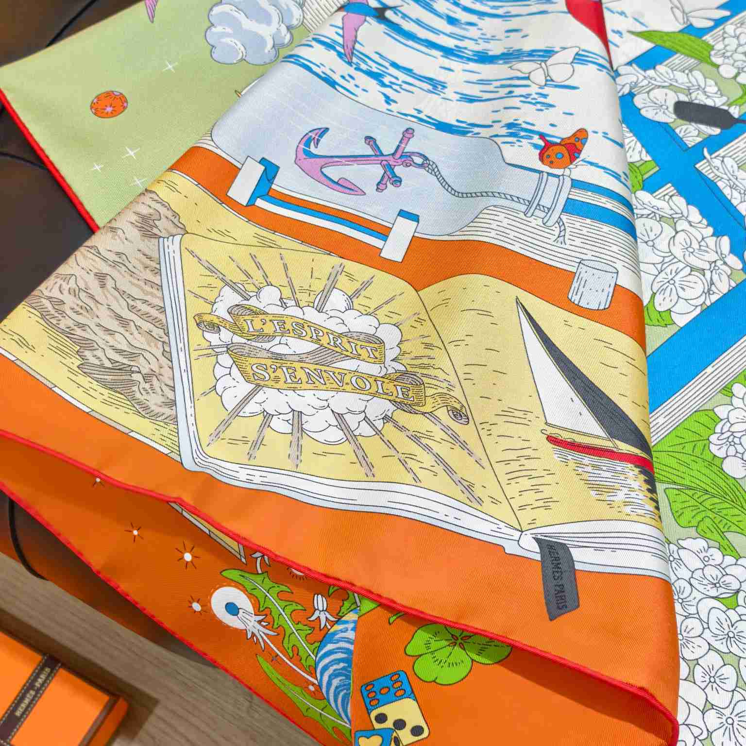 Hermes L'Esprit s'Envole Scarf 90 - DesignerGu