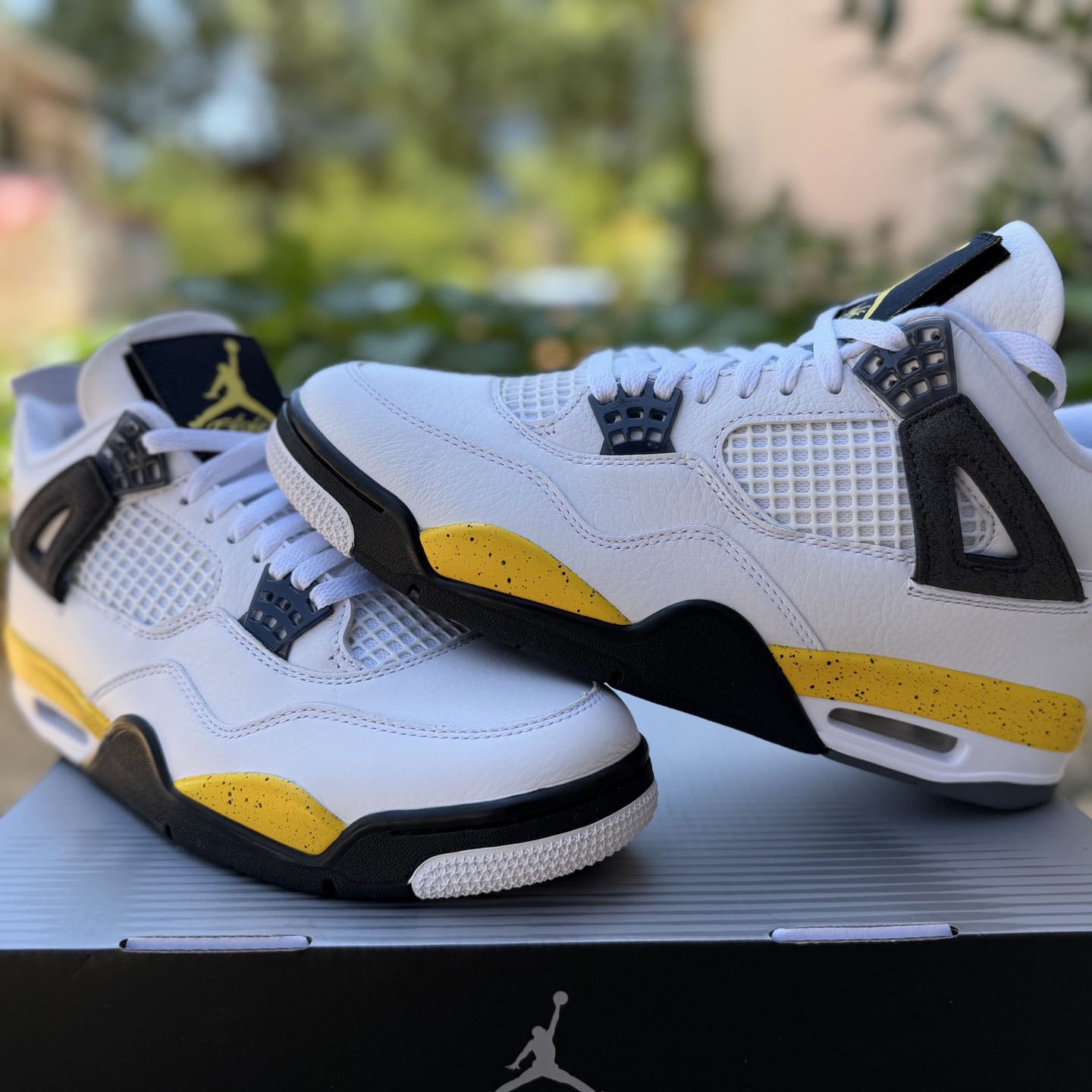  Air Jordan 4 Retro Tour Yellow  IO2463-102  - DesignerGu