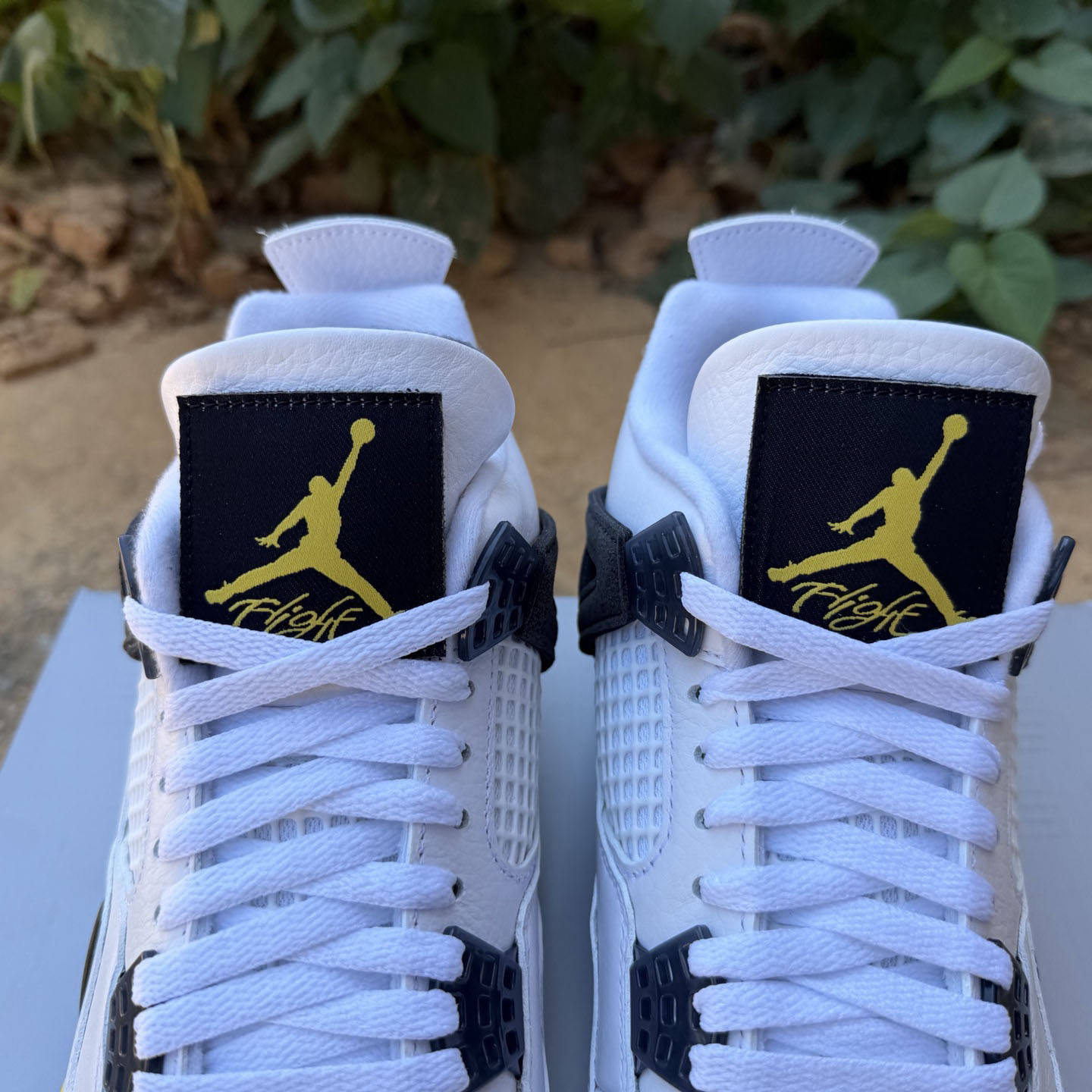  Air Jordan 4 Retro Tour Yellow  IO2463-102  - DesignerGu