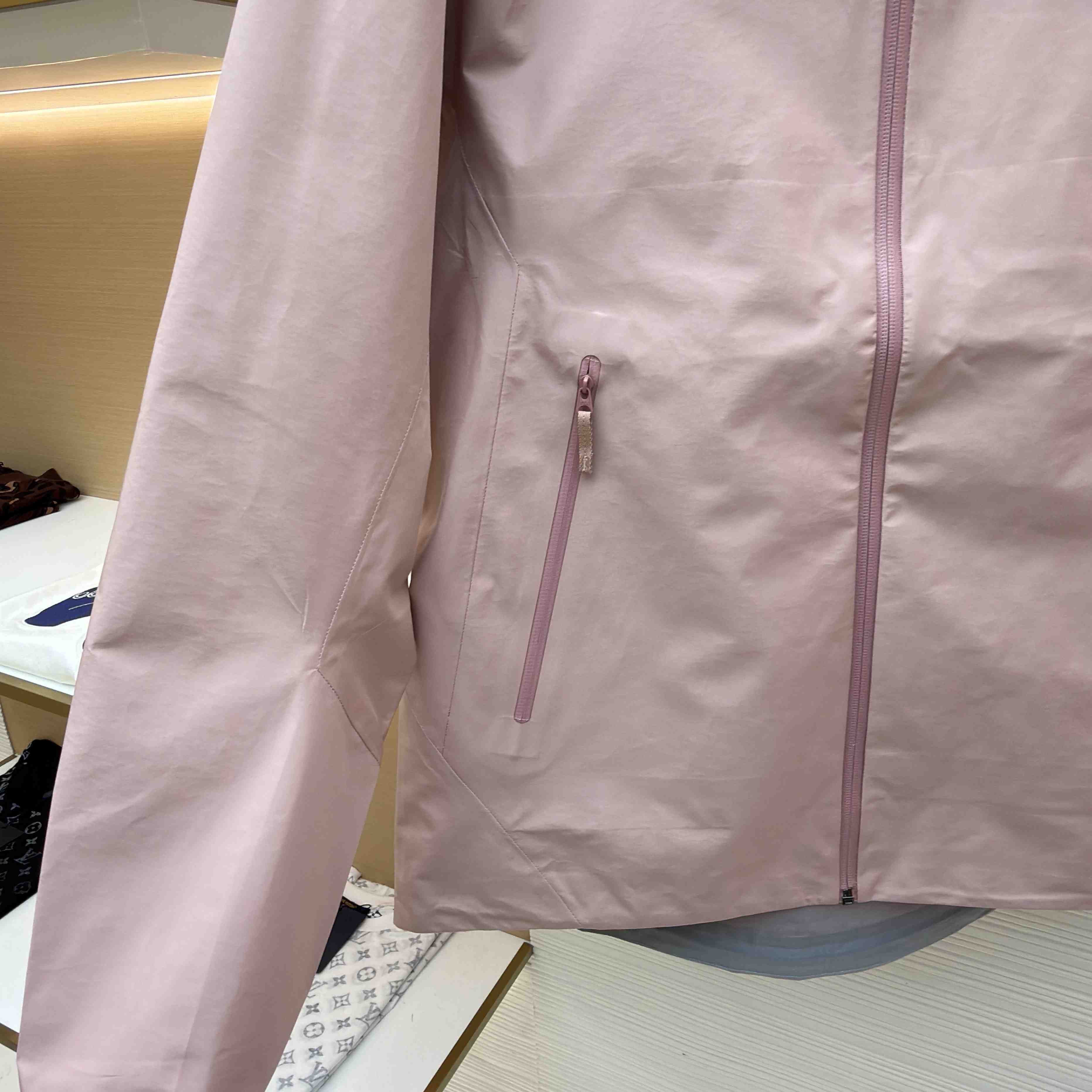 Arc'teryx Beta LT Jacket  - DesignerGu