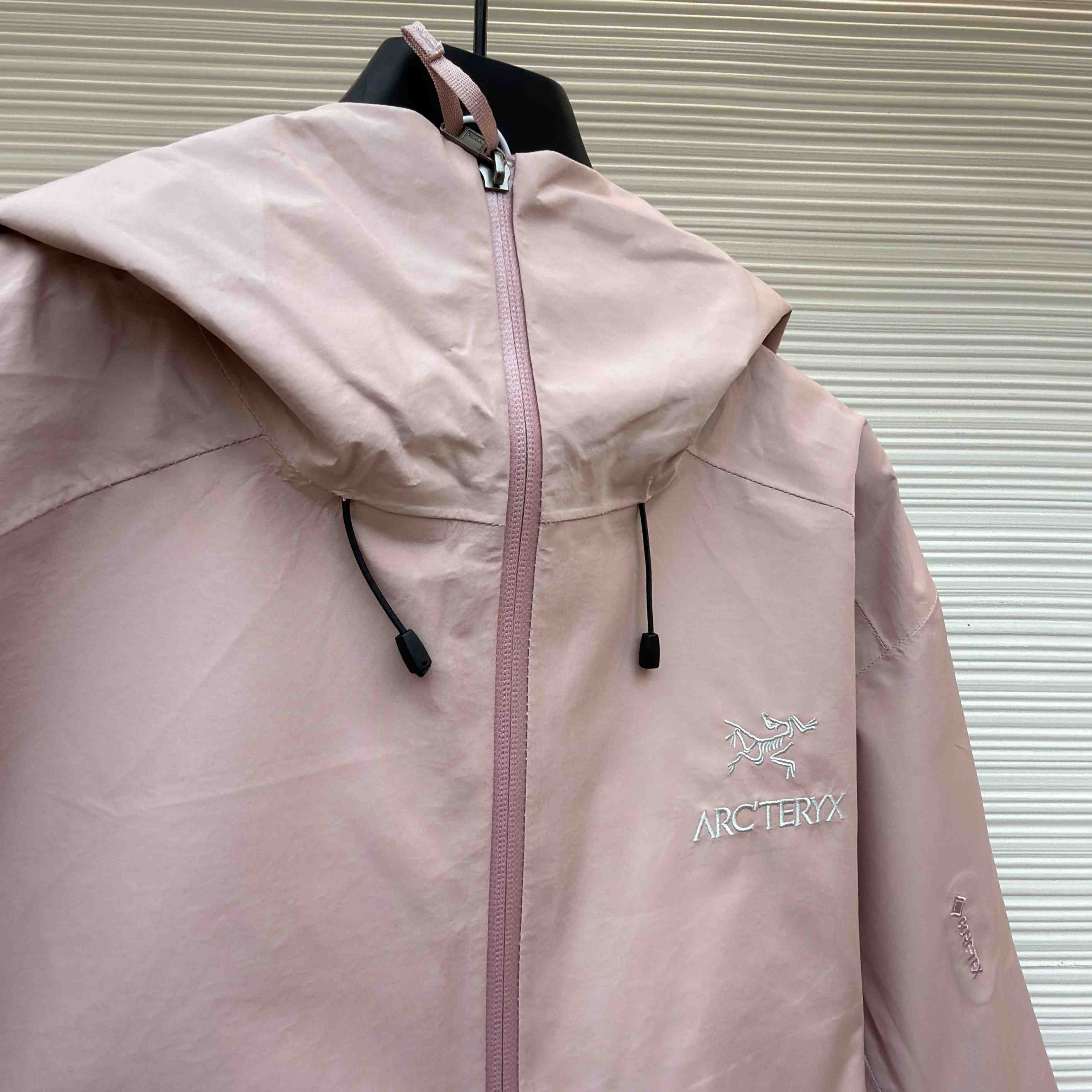 Arc'teryx Beta LT Jacket  - DesignerGu