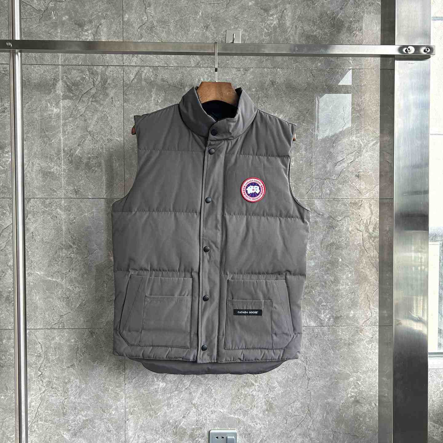 Canada Goose Freestyle Crew Vest - DesignerGu