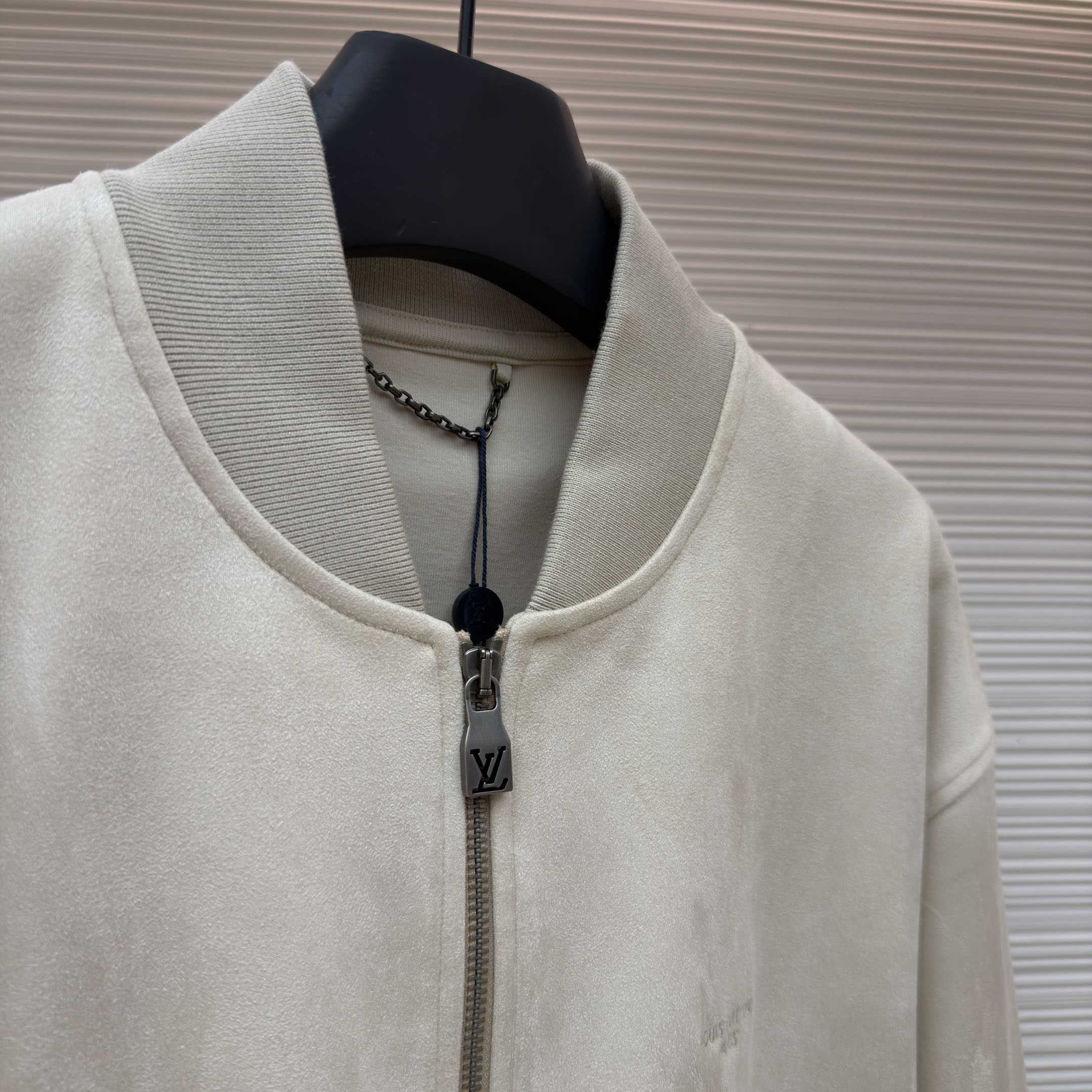 Louis Vuitton Suede-Like Bomber Blouson 1AKPUW - DesignerGu