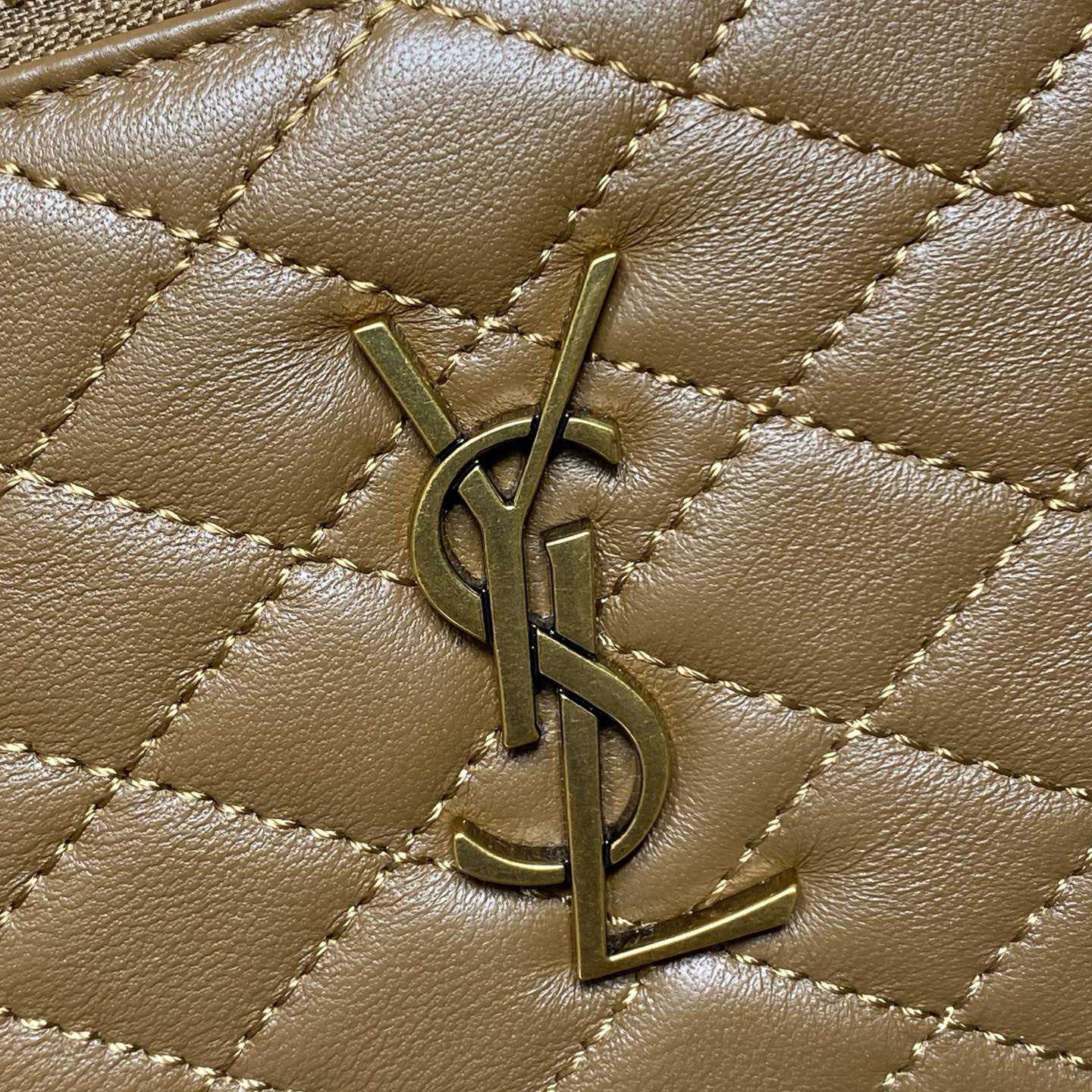 Saint Laurent GABY Vanity Large In Lambskin - DesignerGu