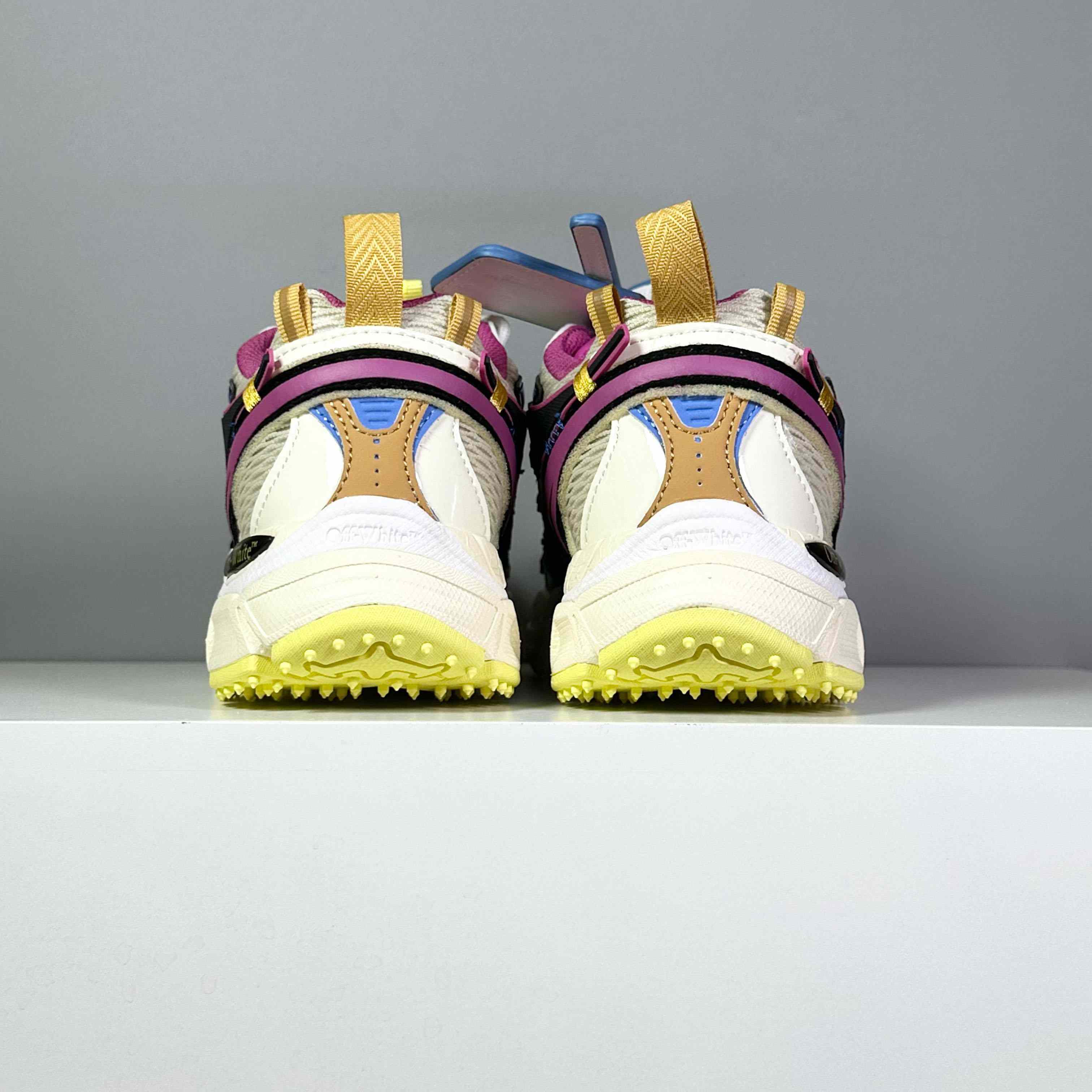 Off-White & Pink 'Be Right Back' Sneakers - DesignerGu