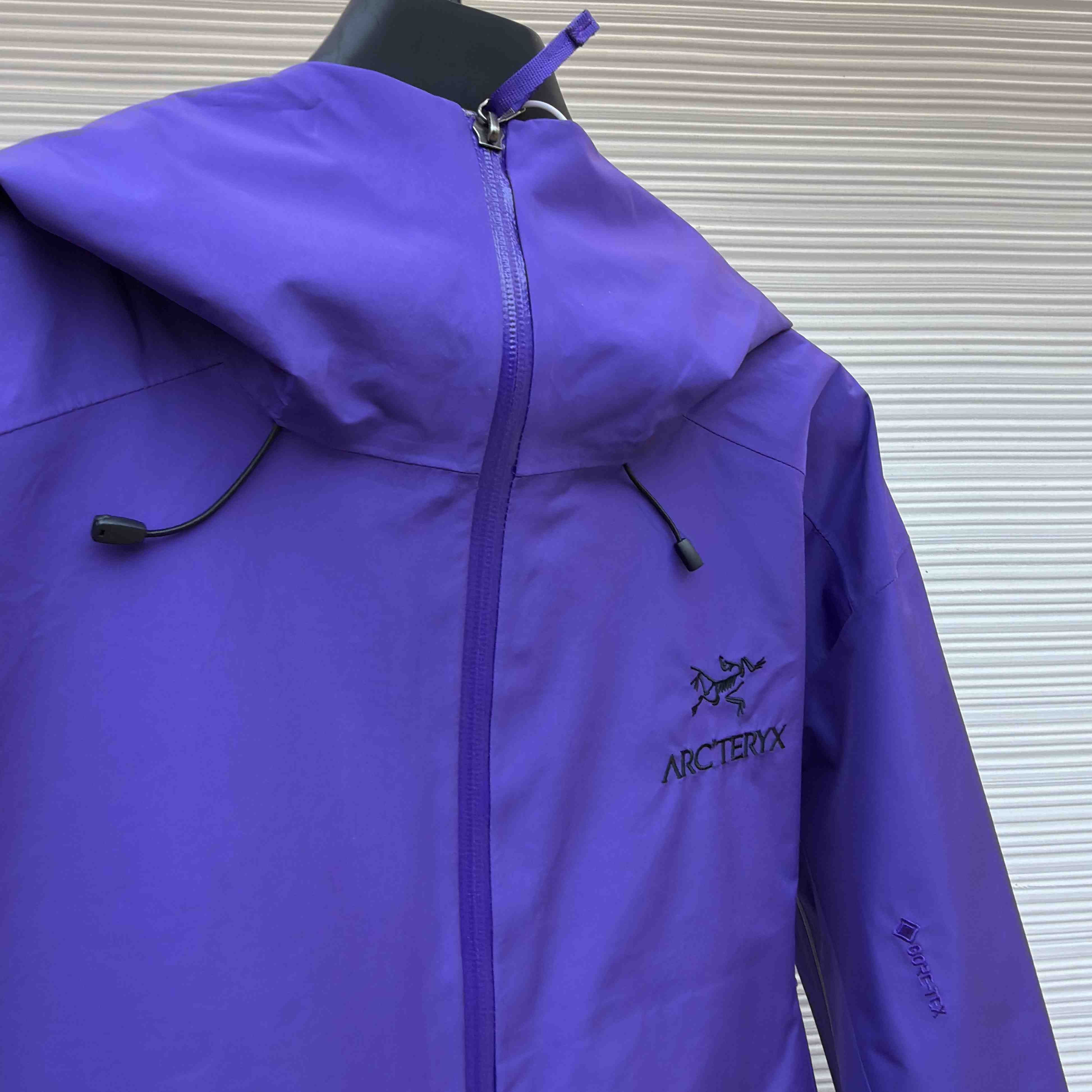 Arc'teryx Beta LT Jacket  - DesignerGu