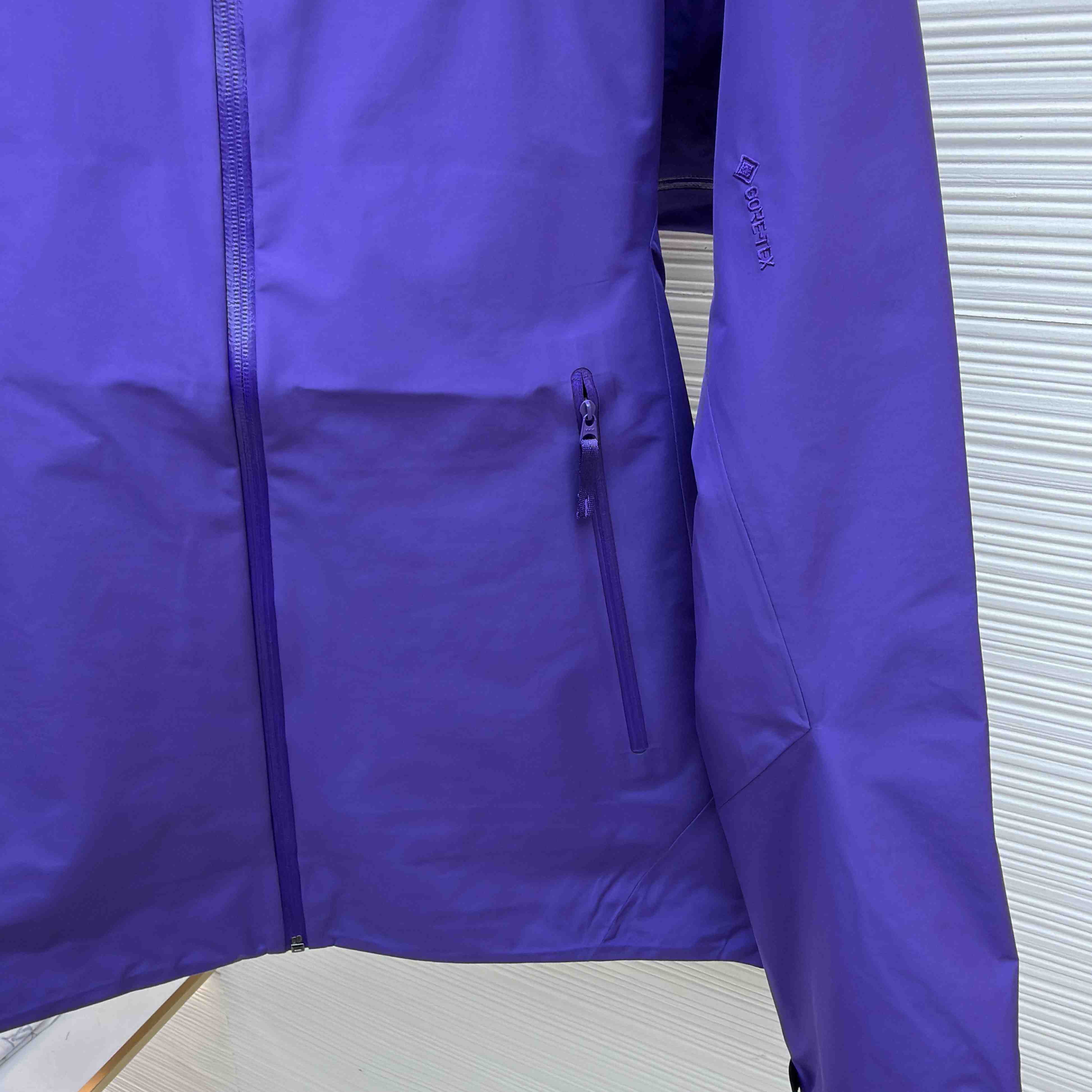 Arc'teryx Beta LT Jacket  - DesignerGu