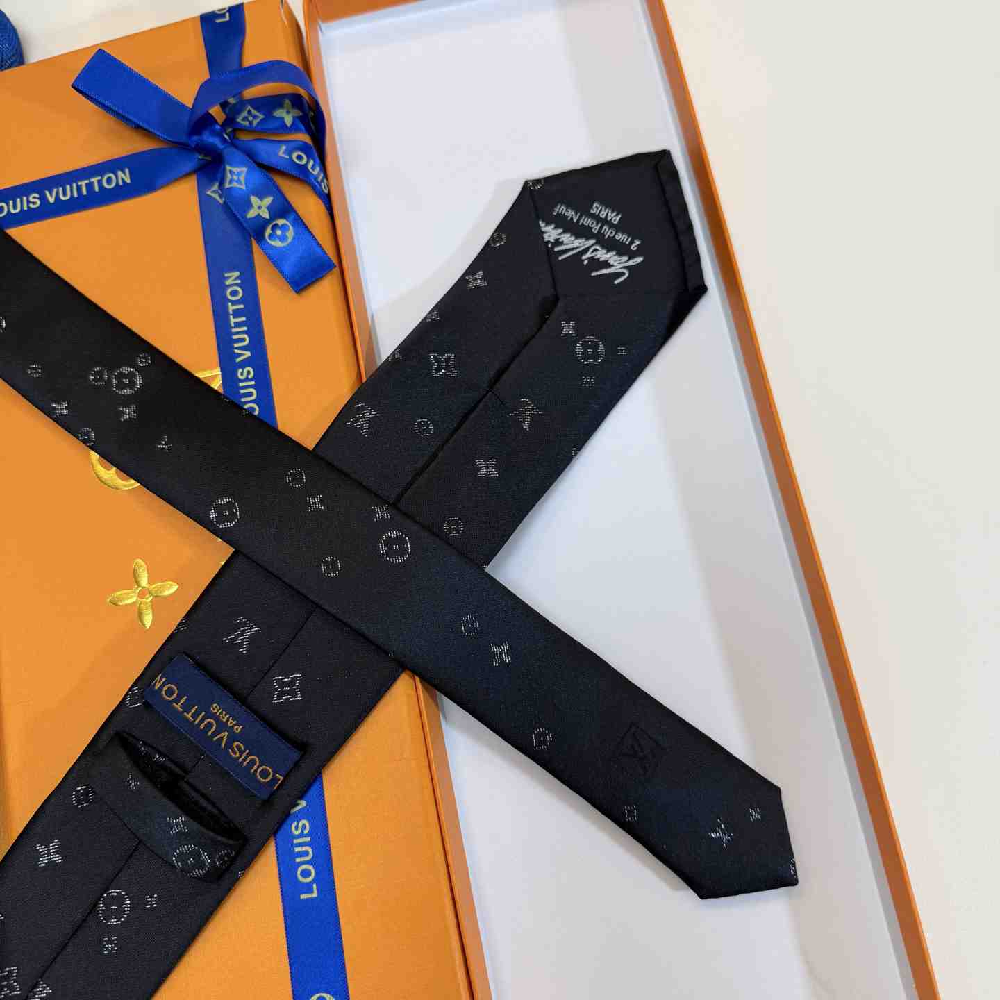 Louis Vuitton LV Starry Night Tie M79089 - DesignerGu