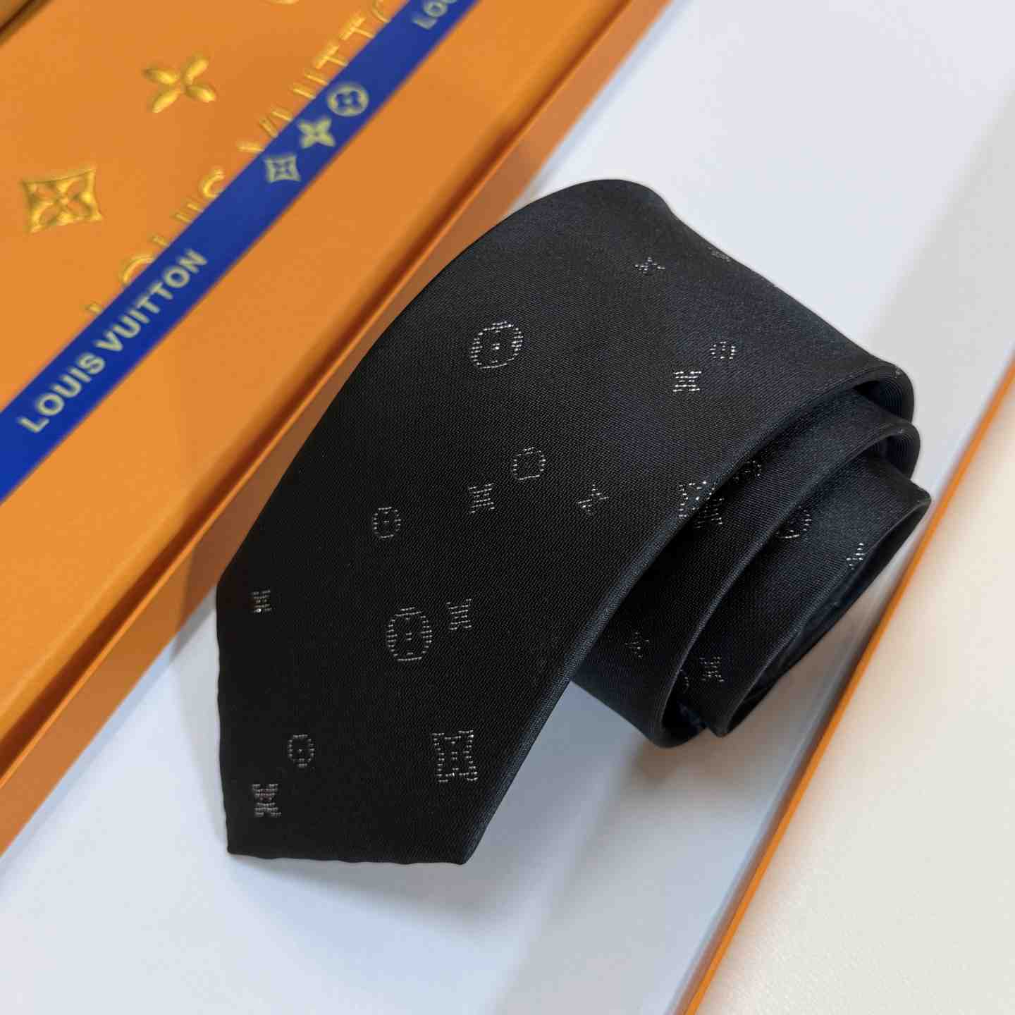 Louis Vuitton LV Starry Night Tie M79089 - DesignerGu