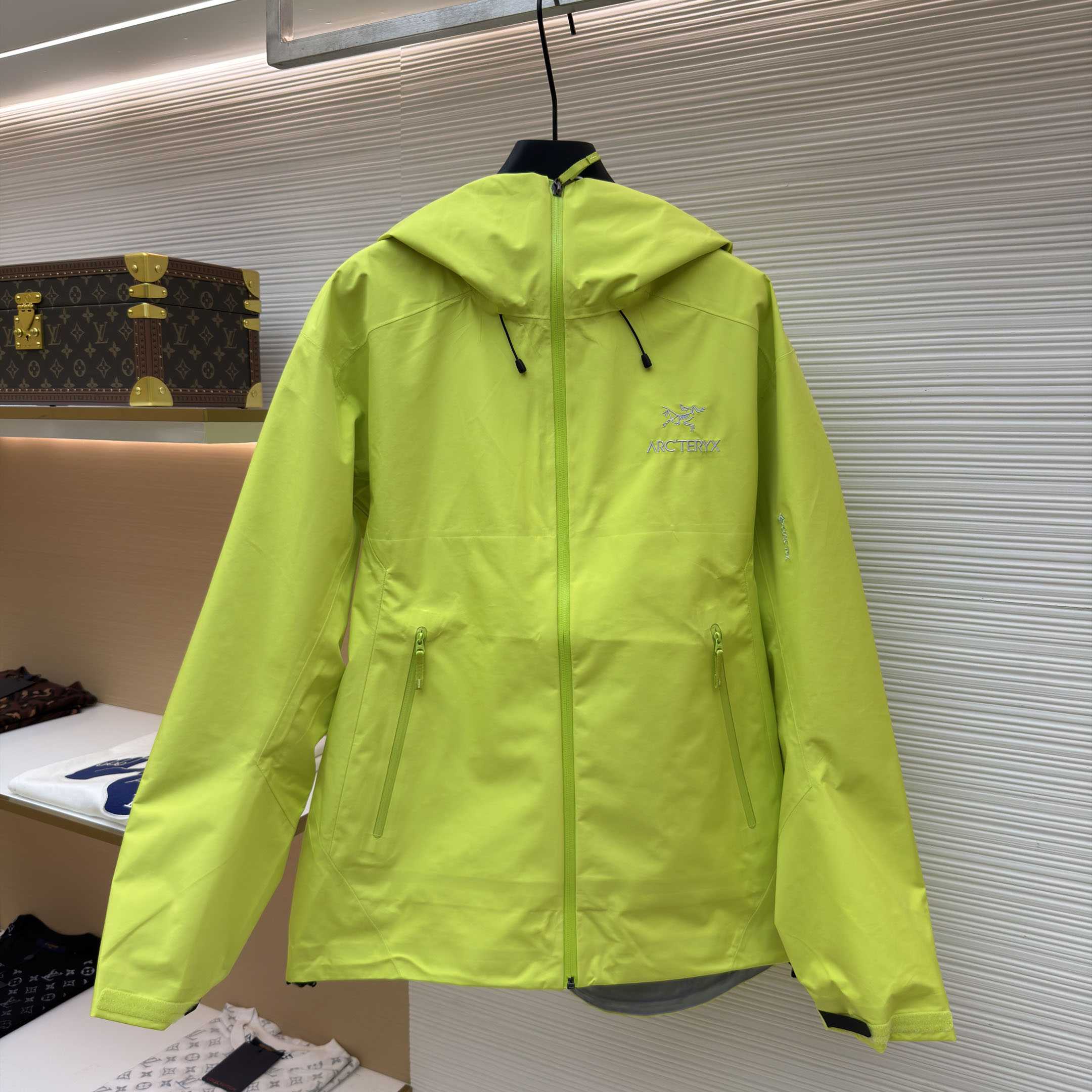Arc'teryx Beta LT Jacket  - DesignerGu