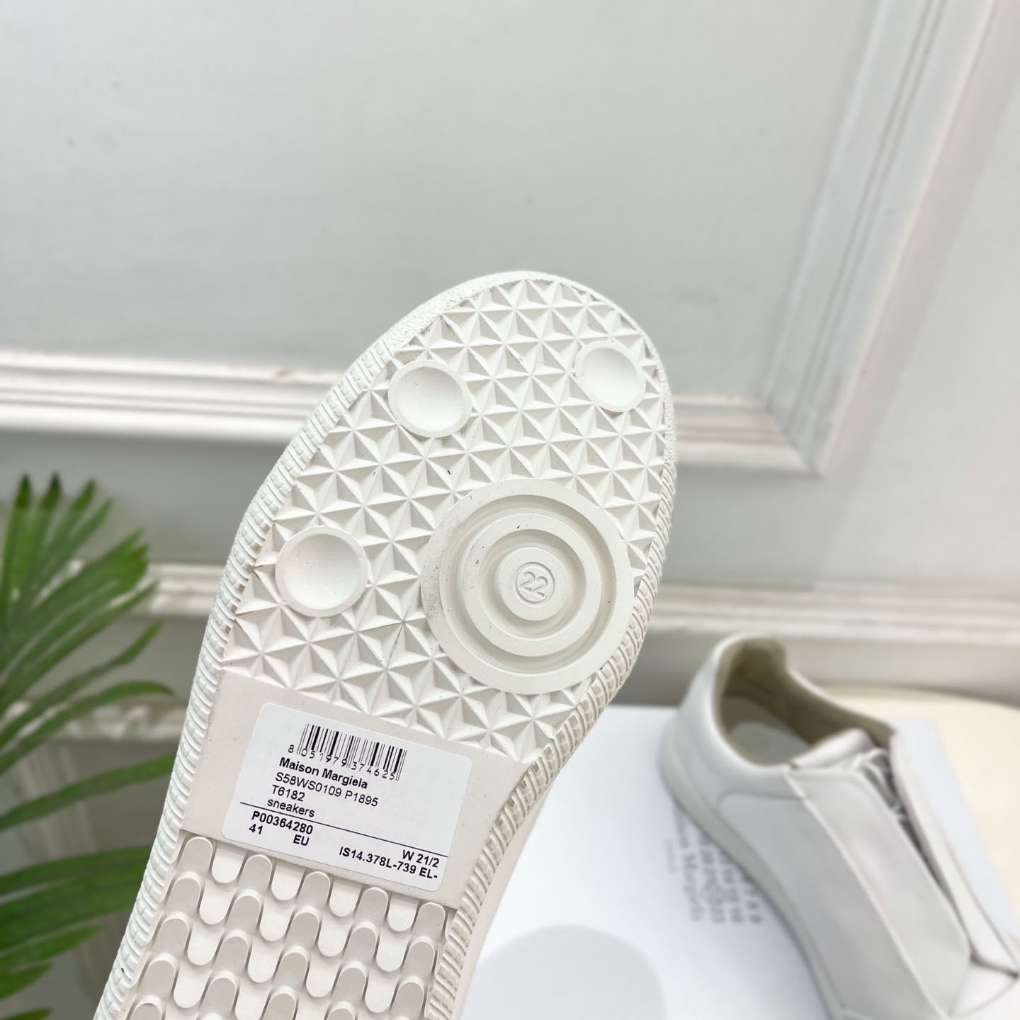 Maison Margiela 22 Future Low Sneaker - DesignerGu