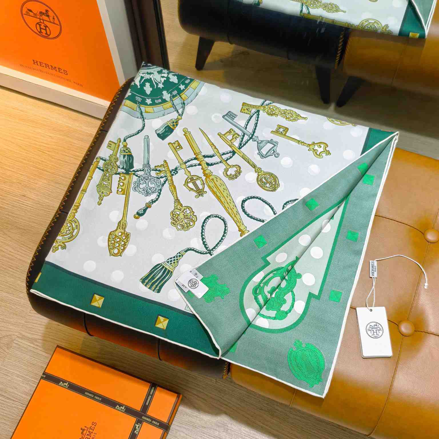 Hermes Les Cles Double Face Scarf 90 - DesignerGu