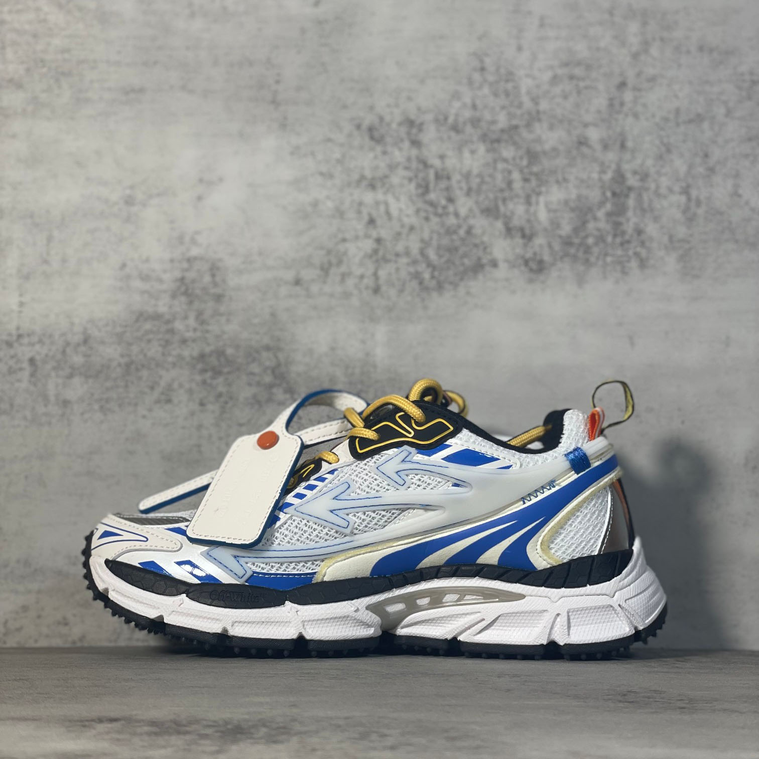 Off-White Be Right Back 'New York' Sneakers - DesignerGu