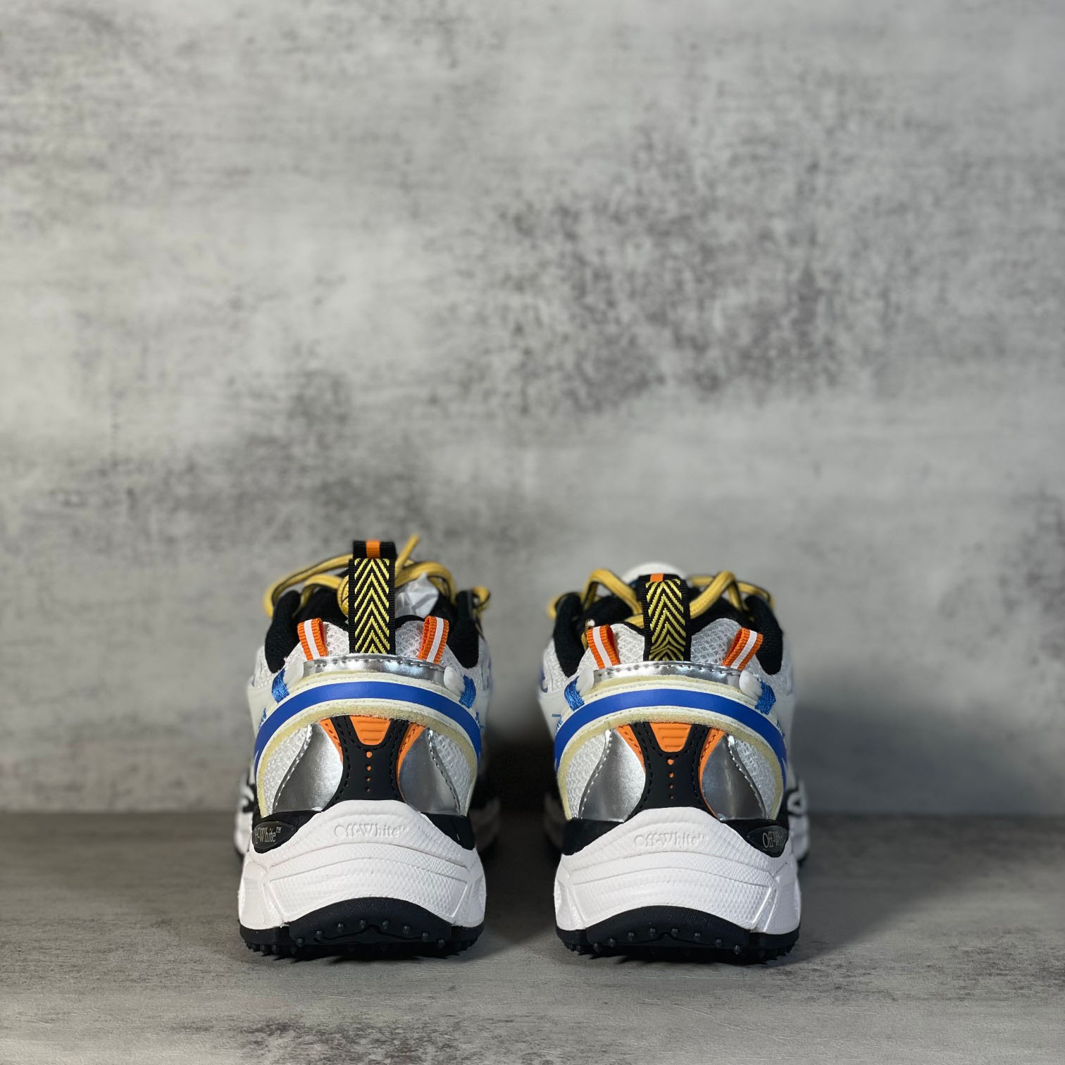 Off-White Be Right Back 'New York' Sneakers - DesignerGu