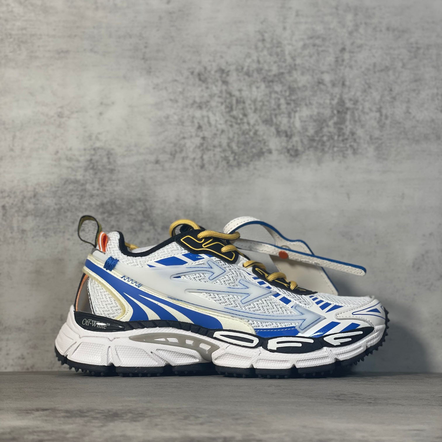 Off-White Be Right Back 'New York' Sneakers - DesignerGu