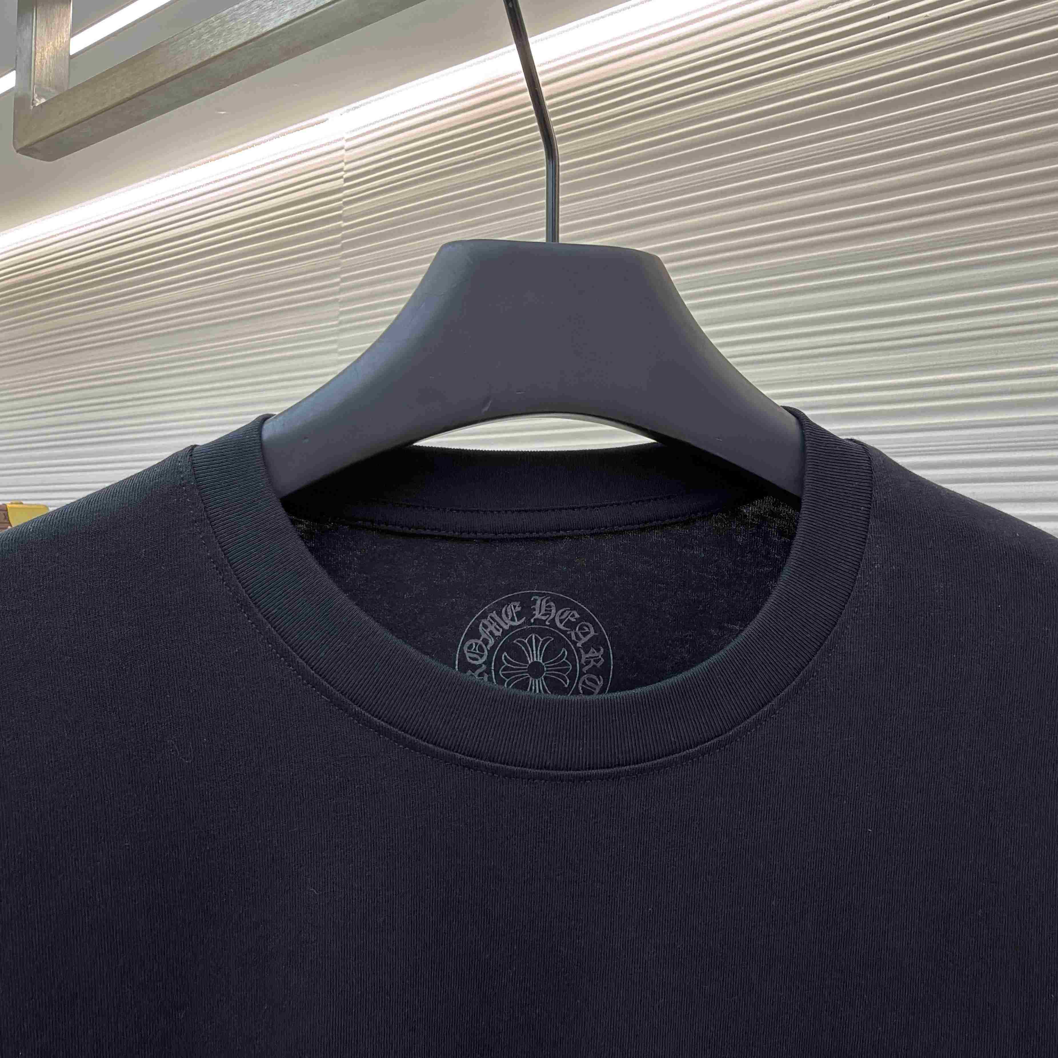 Chrome Hearts  Pink Horseshoe Black Long Sleeve Tee - DesignerGu