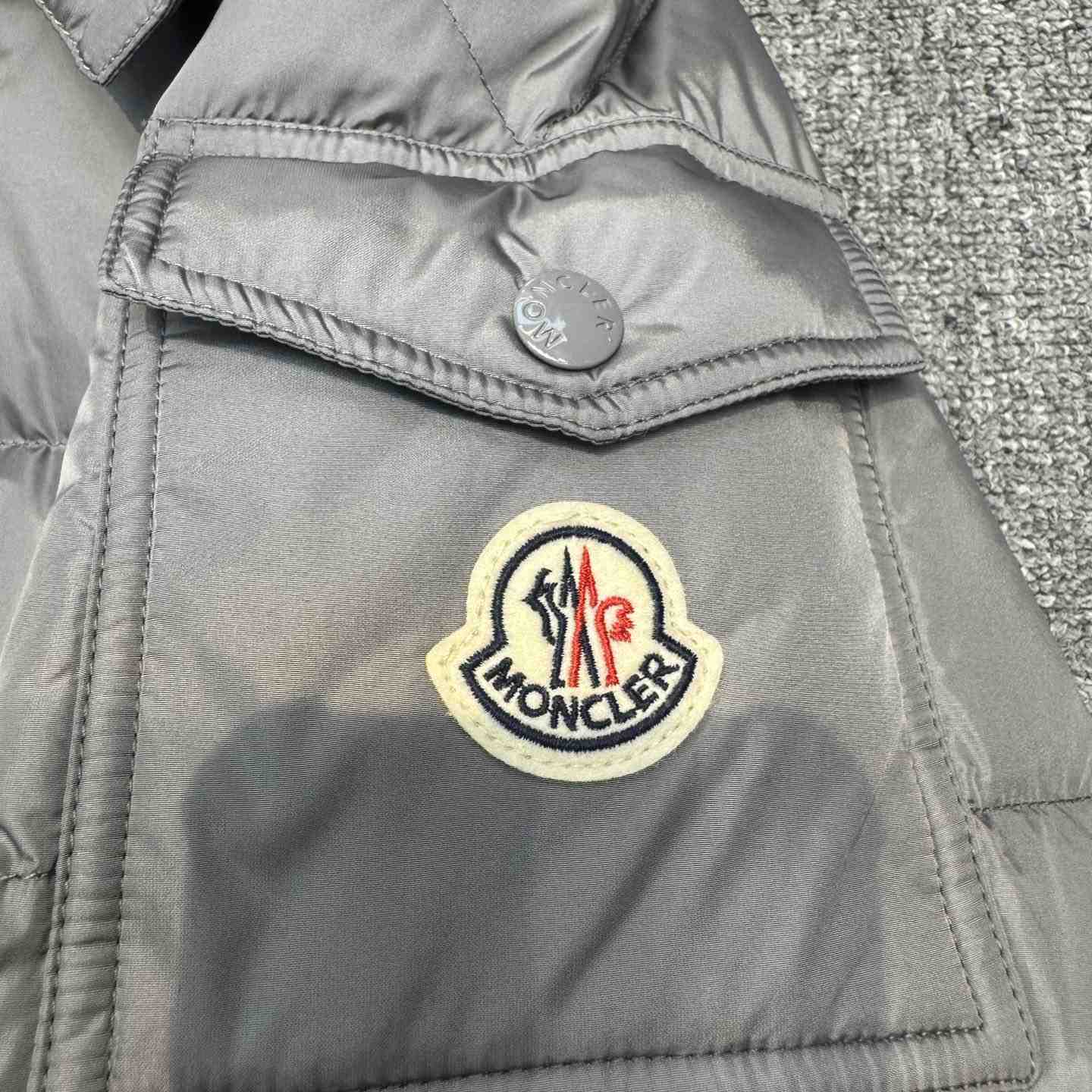Moncler Maya Matte Short Down Jacket - DesignerGu