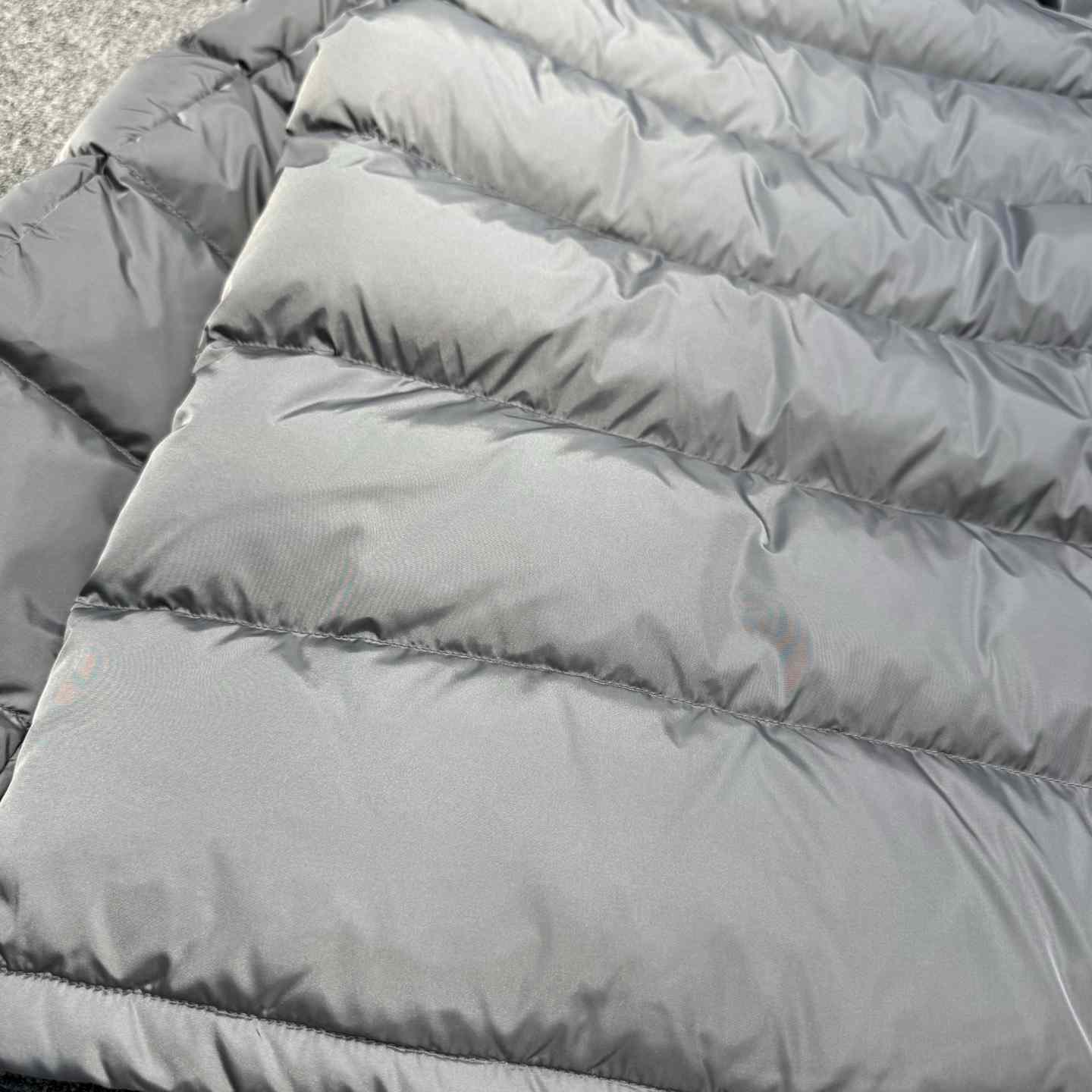 Moncler Maya Matte Short Down Jacket - DesignerGu
