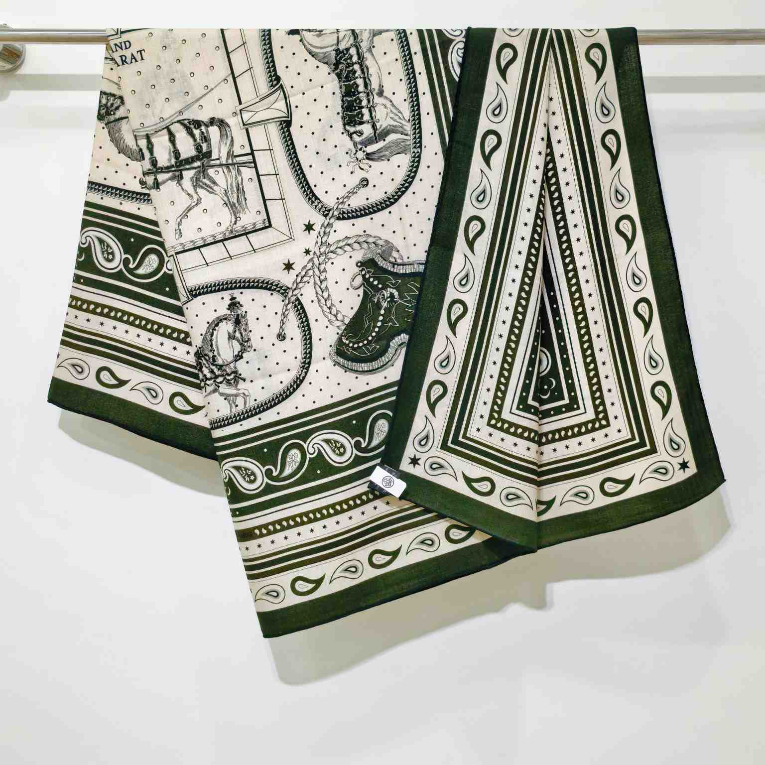 Hermes Grand Apparat Bandana Shawl 140 - DesignerGu