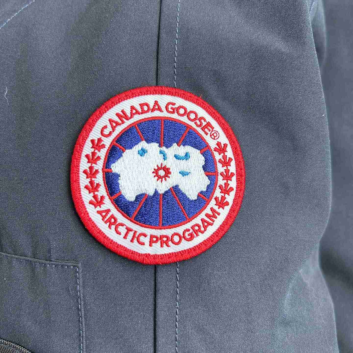Canada Goose Chilliwack Bomber Jacket - DesignerGu