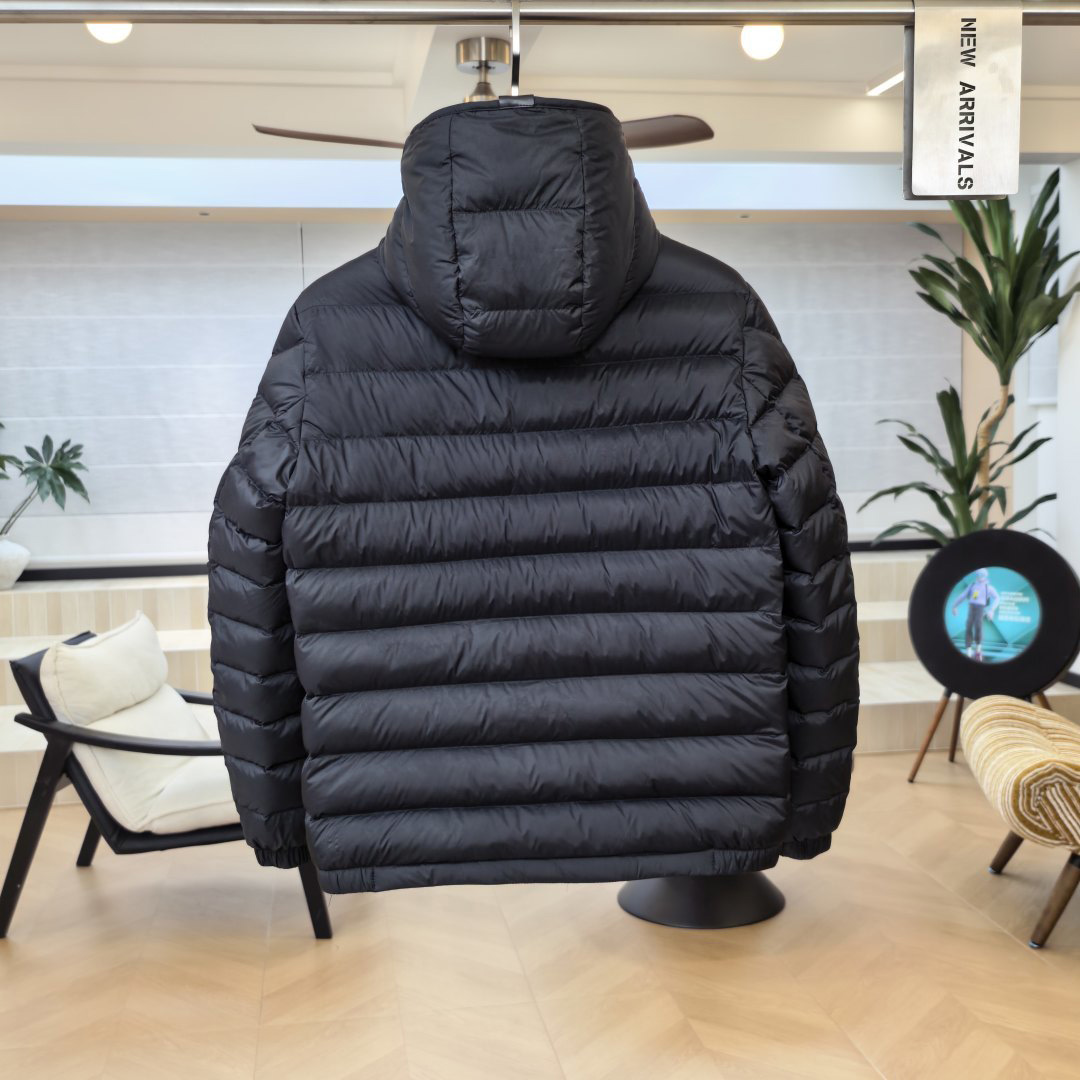Moncler Solienn Hooded Short Down Jacket - DesignerGu