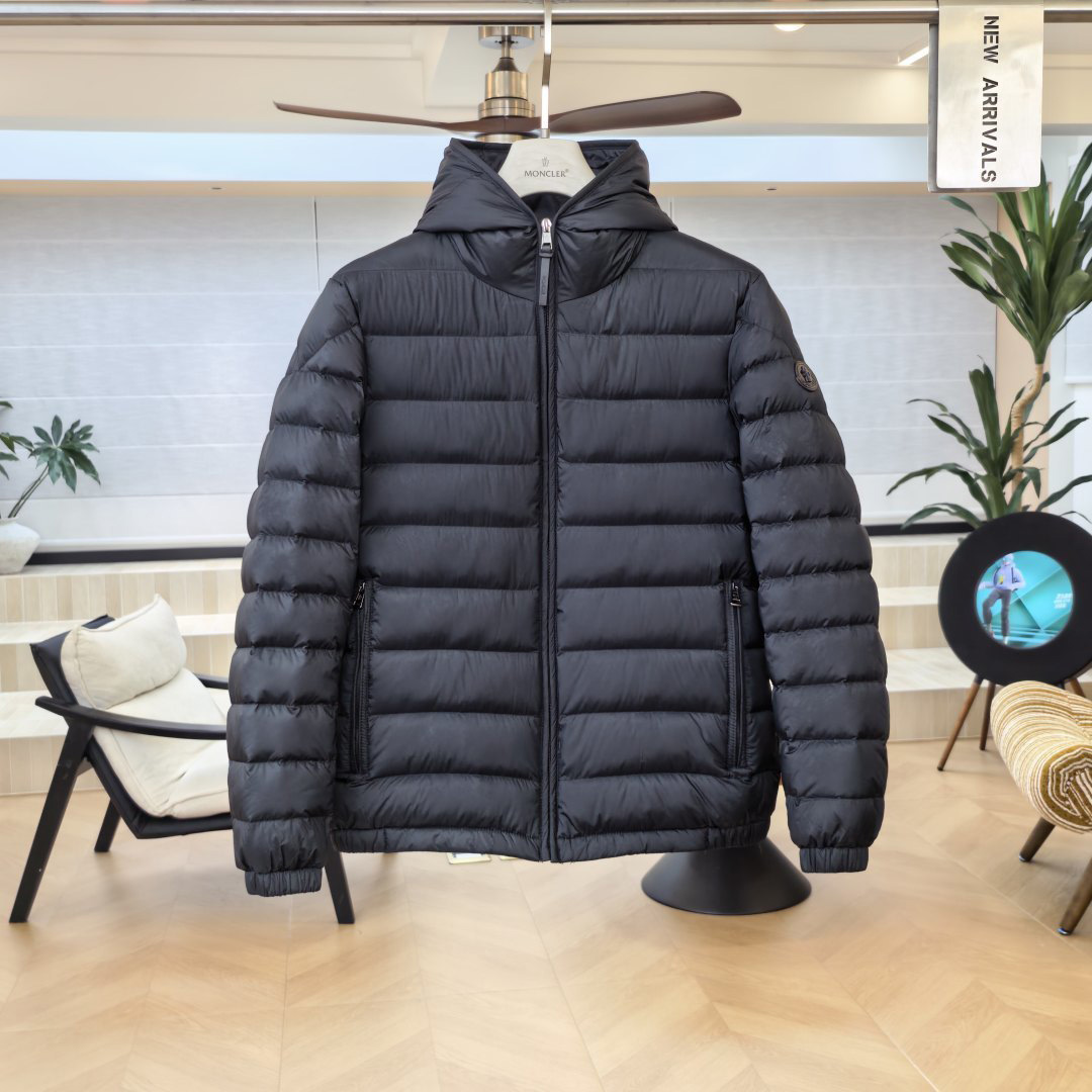 Moncler Solienn Hooded Short Down Jacket - DesignerGu