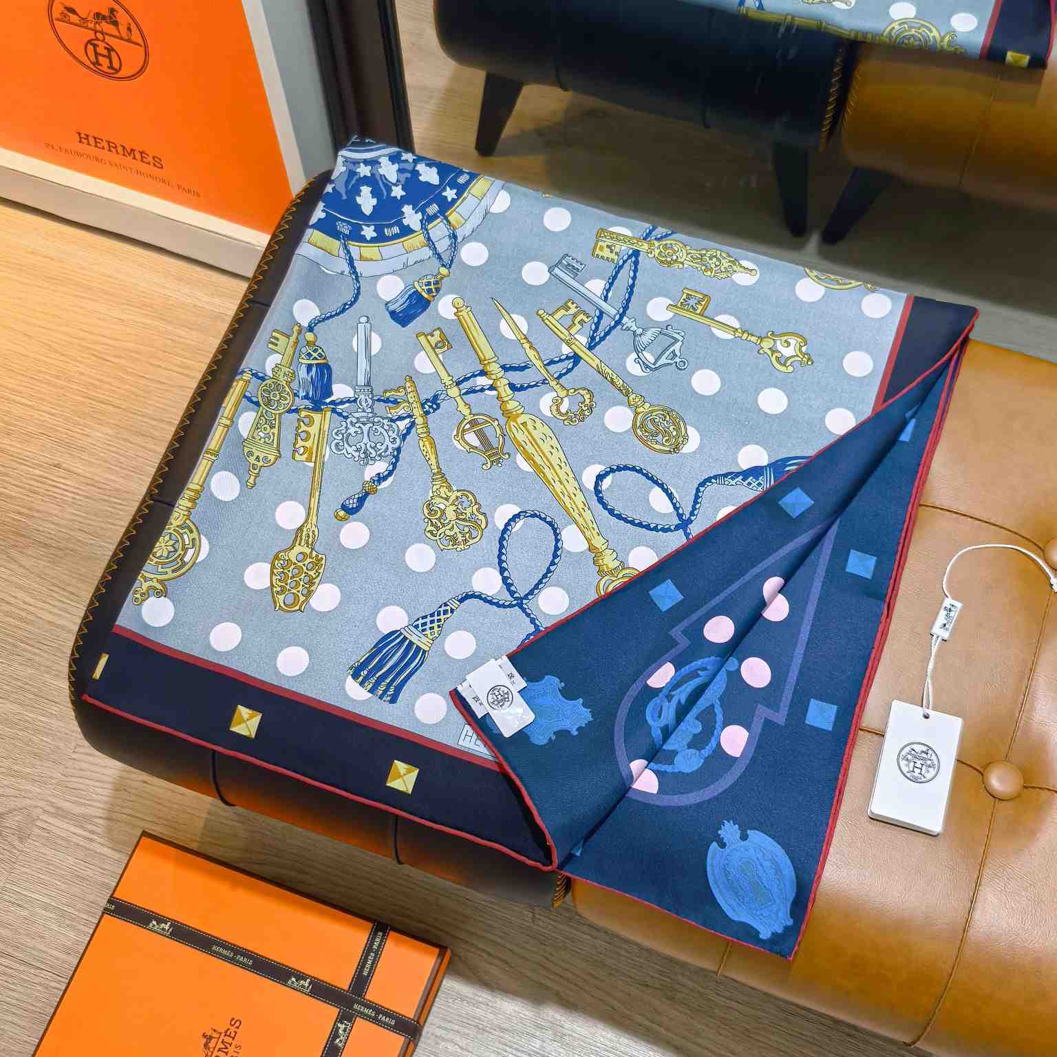 Hermes Les Cles Double Face Scarf 90 - DesignerGu