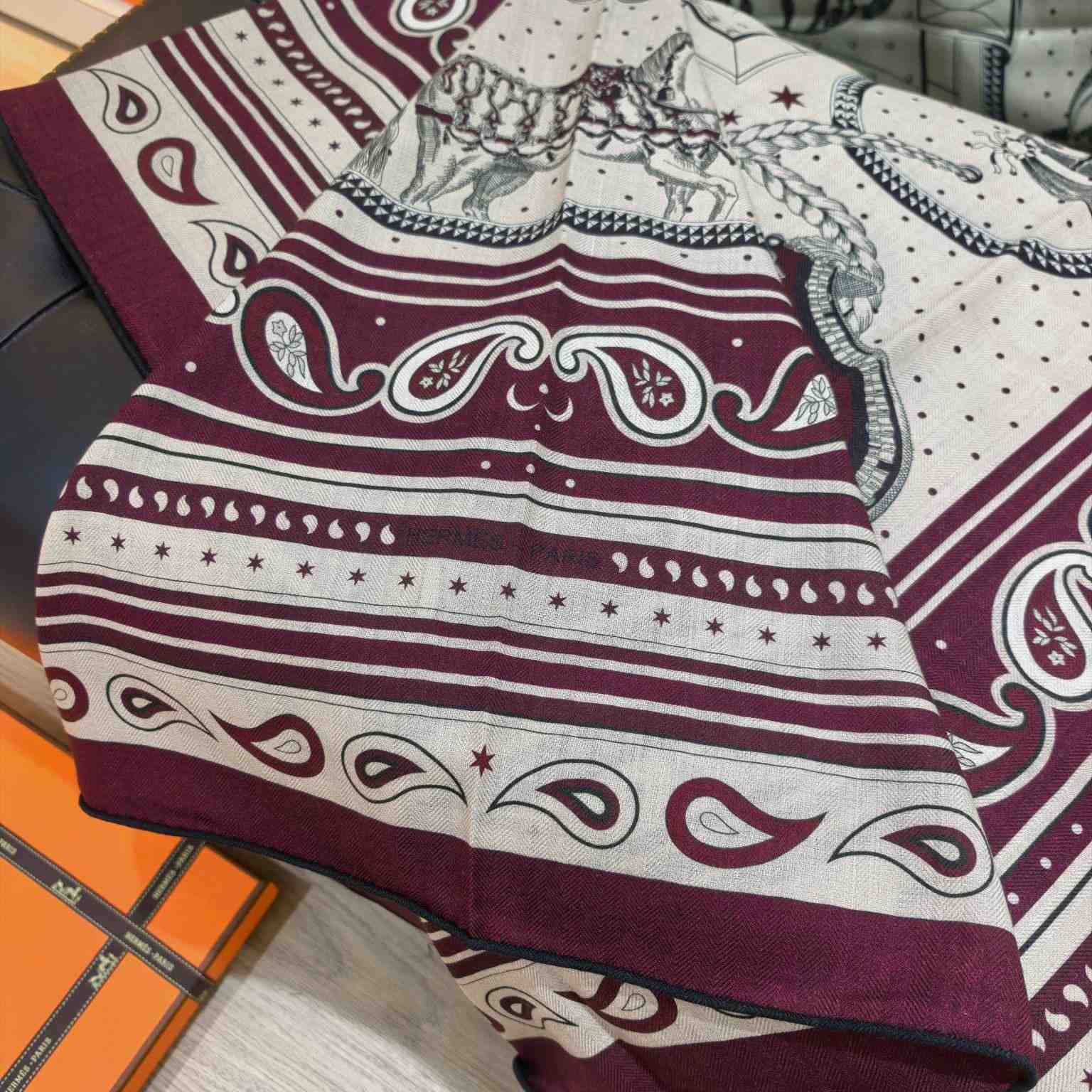 Hermes Grand Apparat Bandana Shawl 140 - DesignerGu