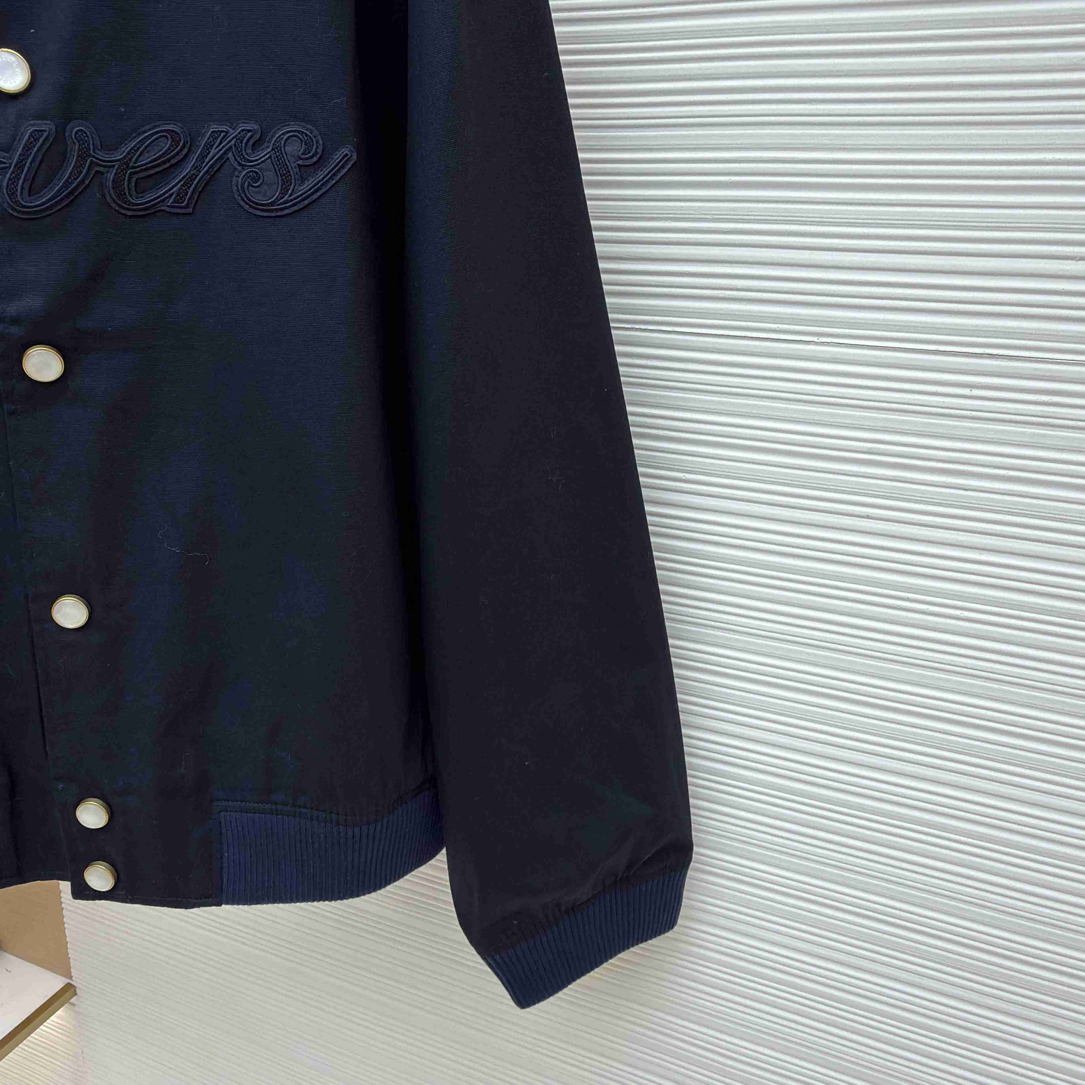 Louis Vuitton LV Lovers Bomber 1AGHW7 - DesignerGu