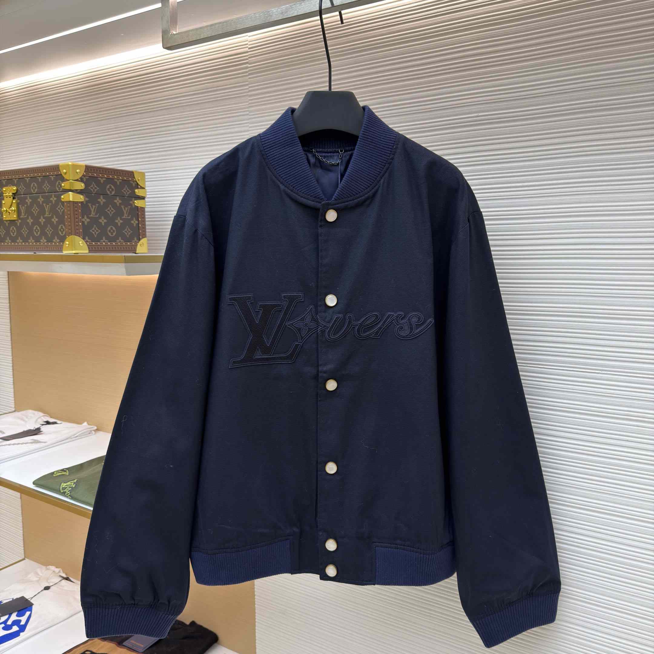 Louis Vuitton LV Lovers Bomber 1AGHW7 - DesignerGu