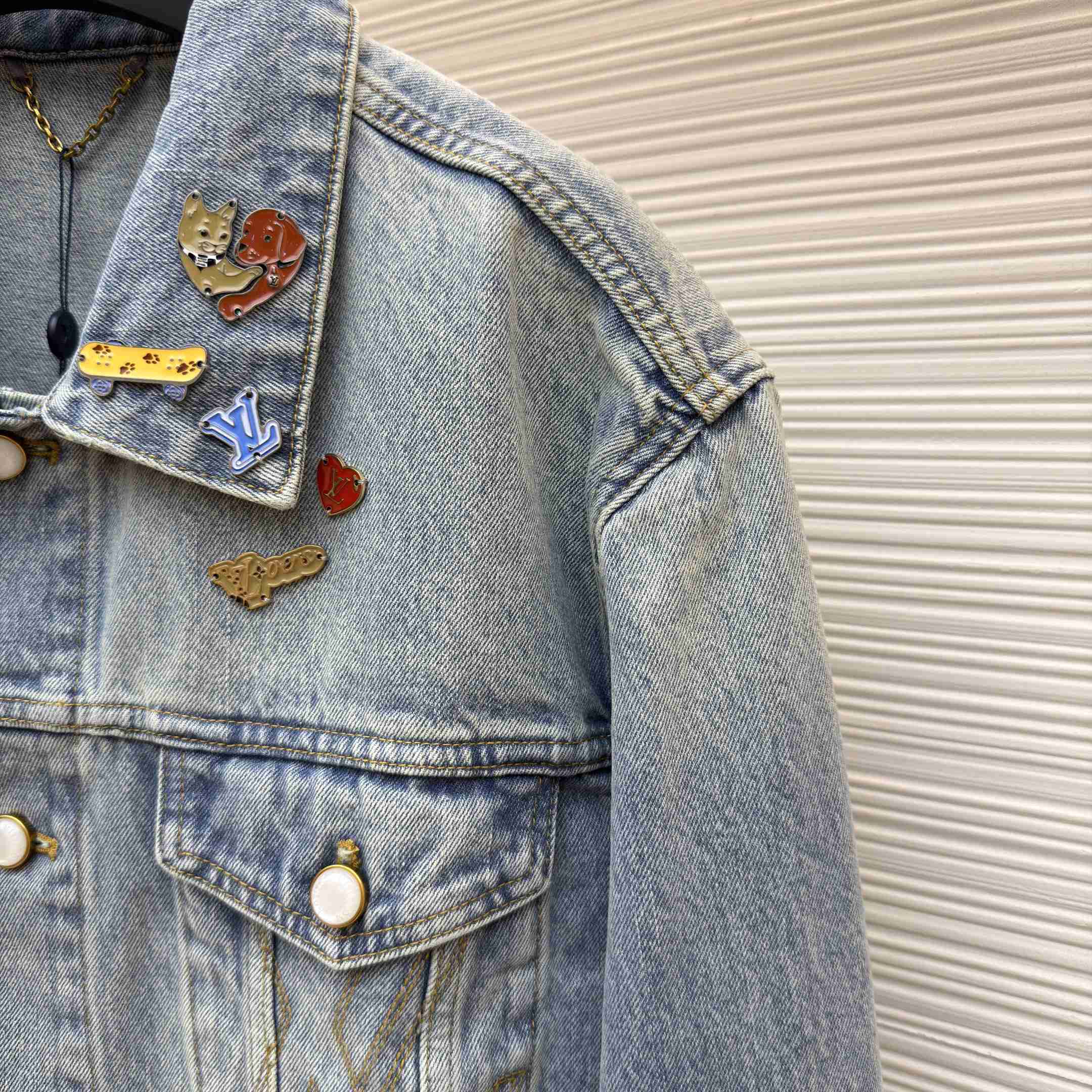 Louis Vuitton Chinese Valentine’s Day LV Denim Trucker Jacket 1AKOSU - DesignerGu