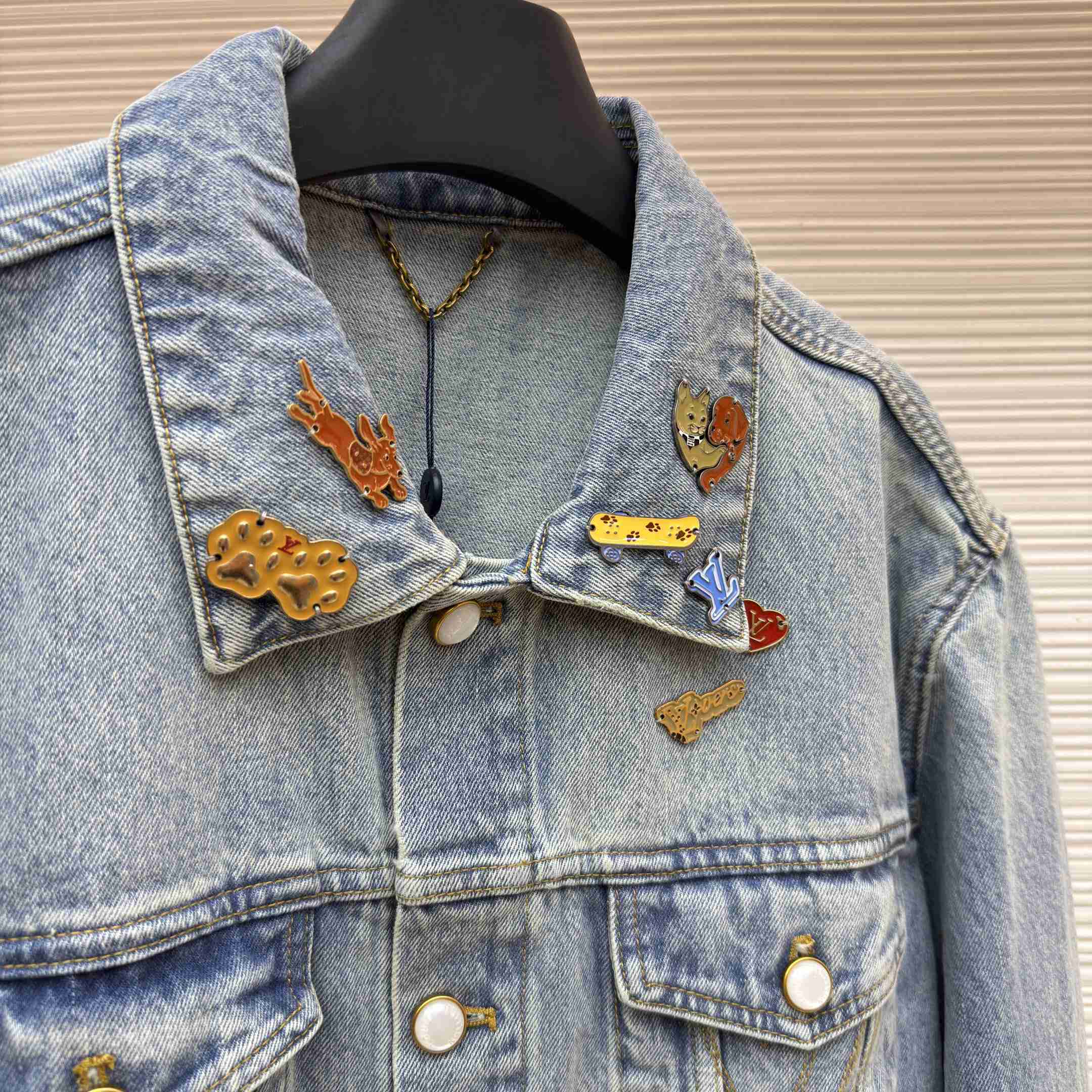 Louis Vuitton Chinese Valentine’s Day LV Denim Trucker Jacket 1AKOSU - DesignerGu