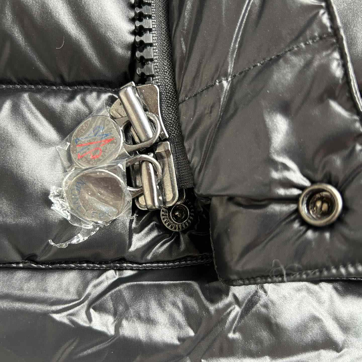 Moncler Tib Down Vest - DesignerGu