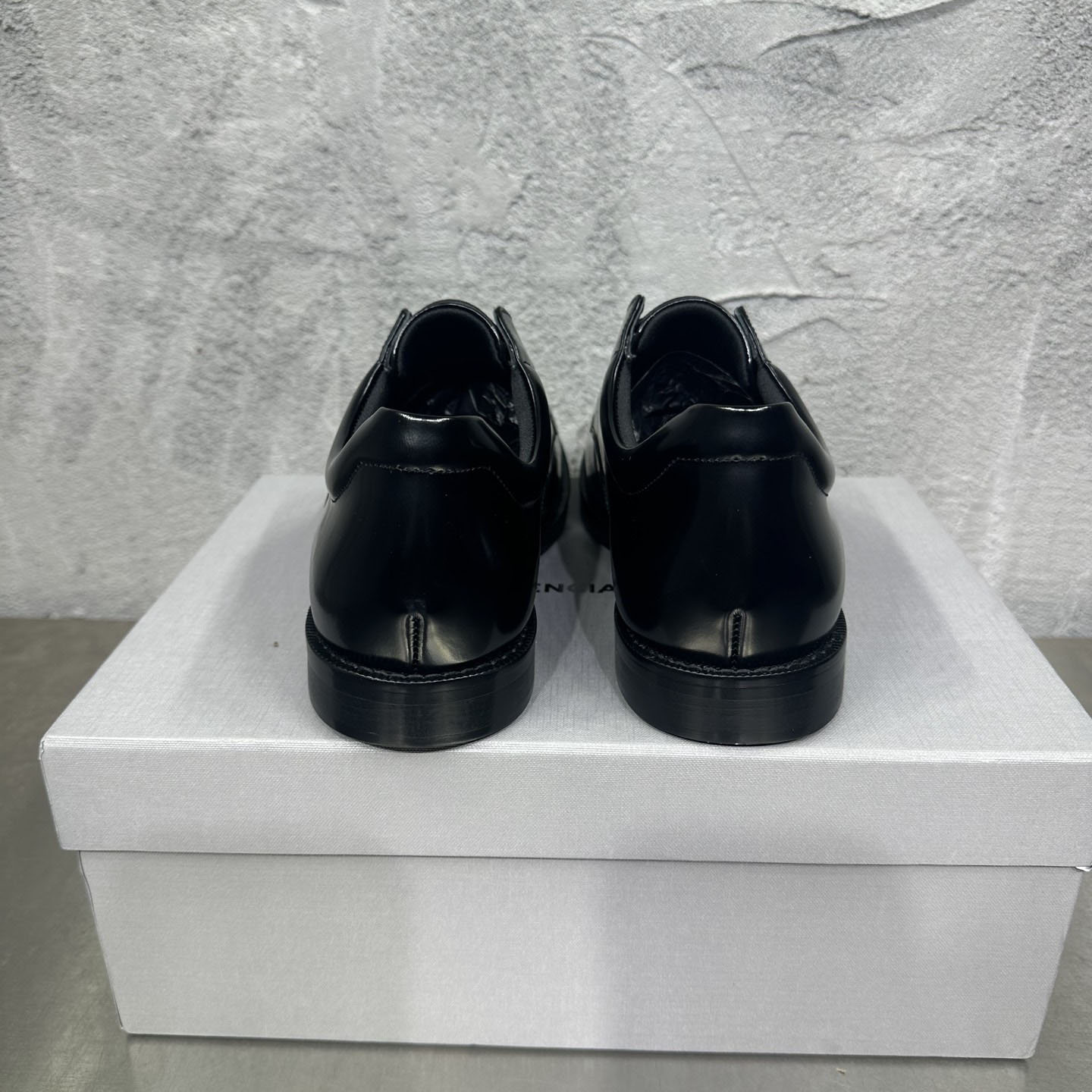 Balenciaga Comfy Derby In Black - DesignerGu