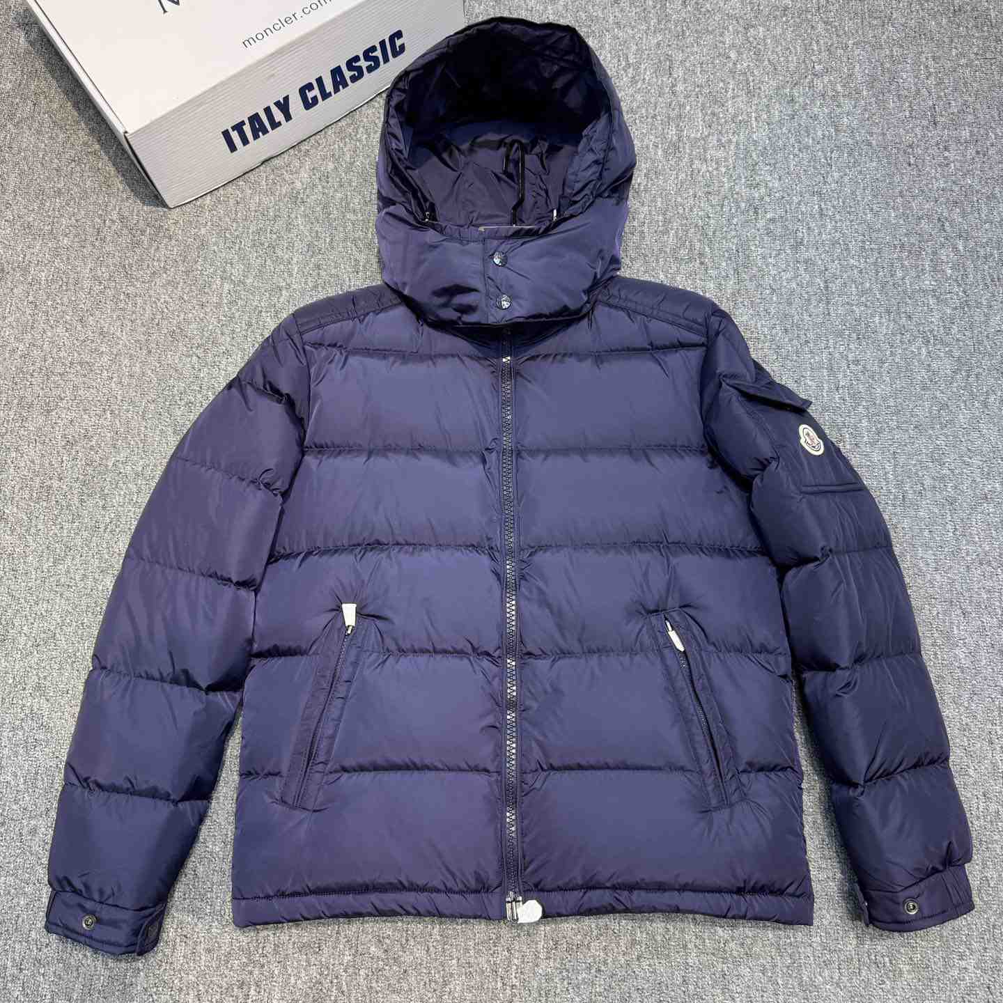 Moncler Maya Matte Short Down Jacket - DesignerGu