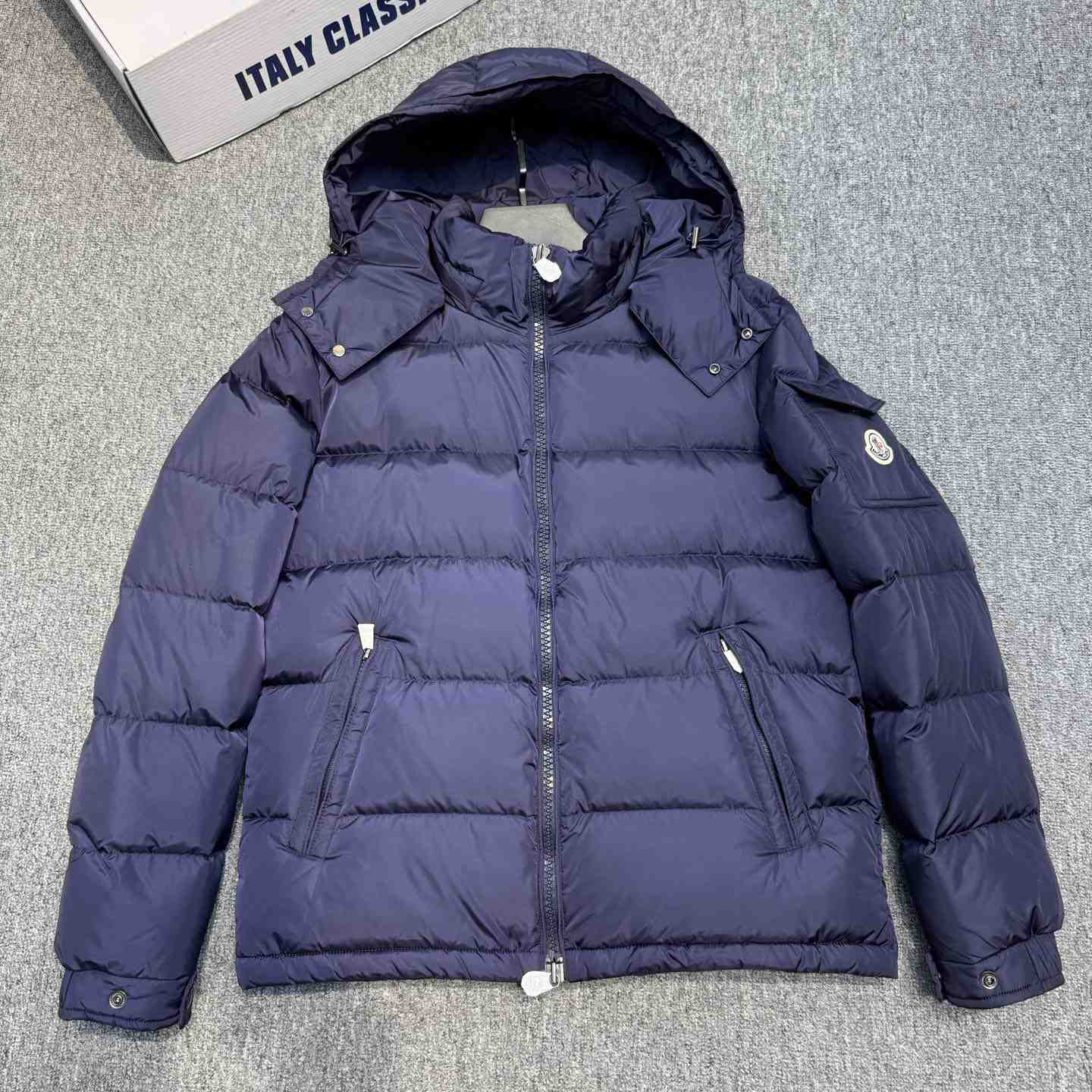 Moncler Maya Matte Short Down Jacket - DesignerGu
