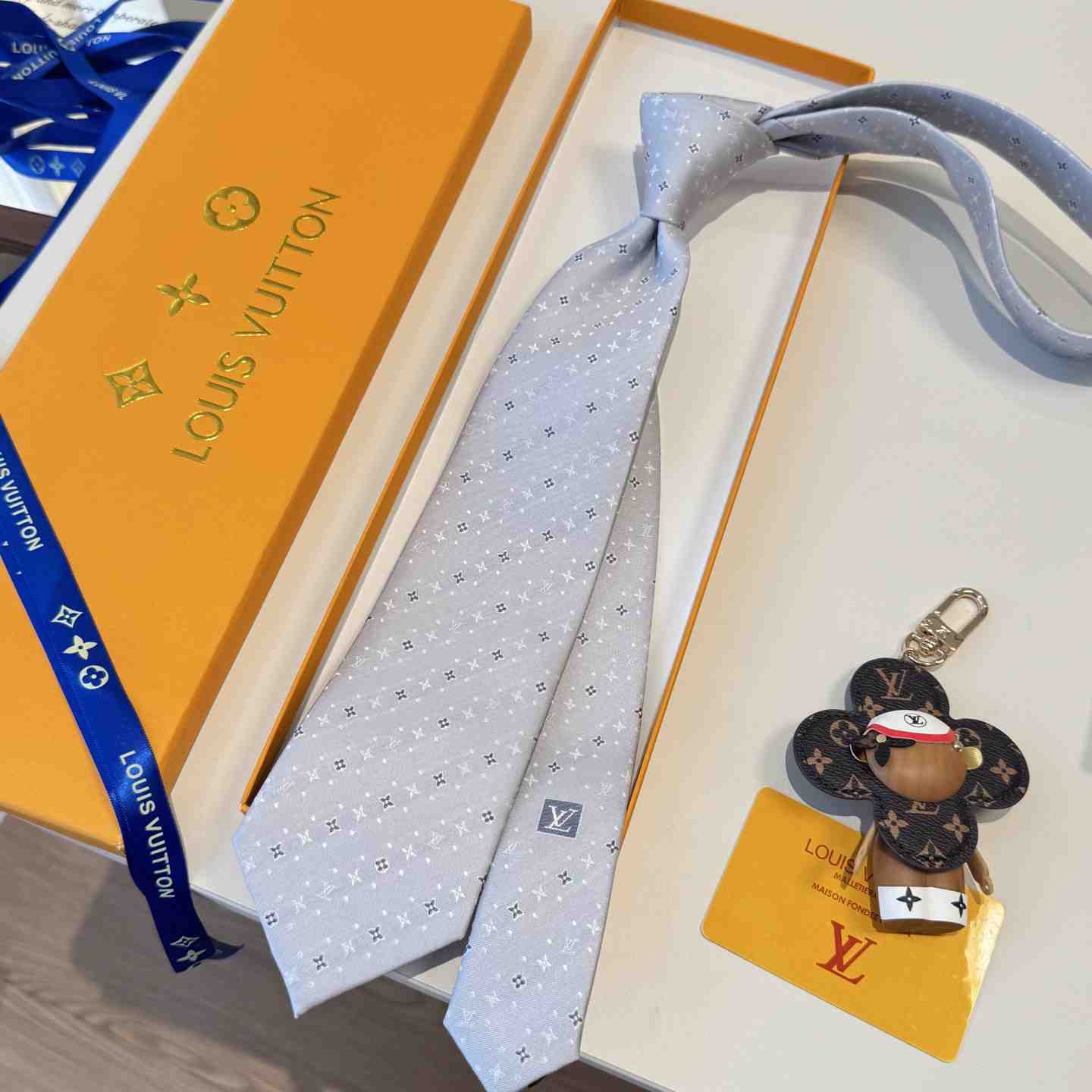 Louis Vuitton Stormy Monogram Tie M97811 - DesignerGu