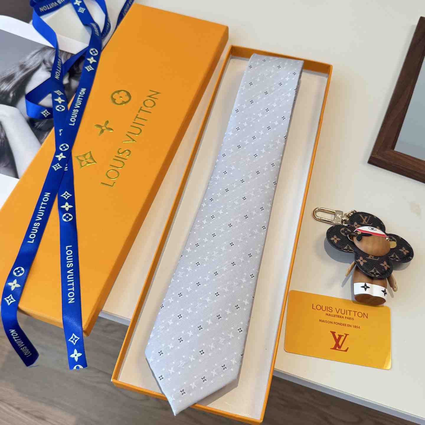 Louis Vuitton Stormy Monogram Tie M97811 - DesignerGu