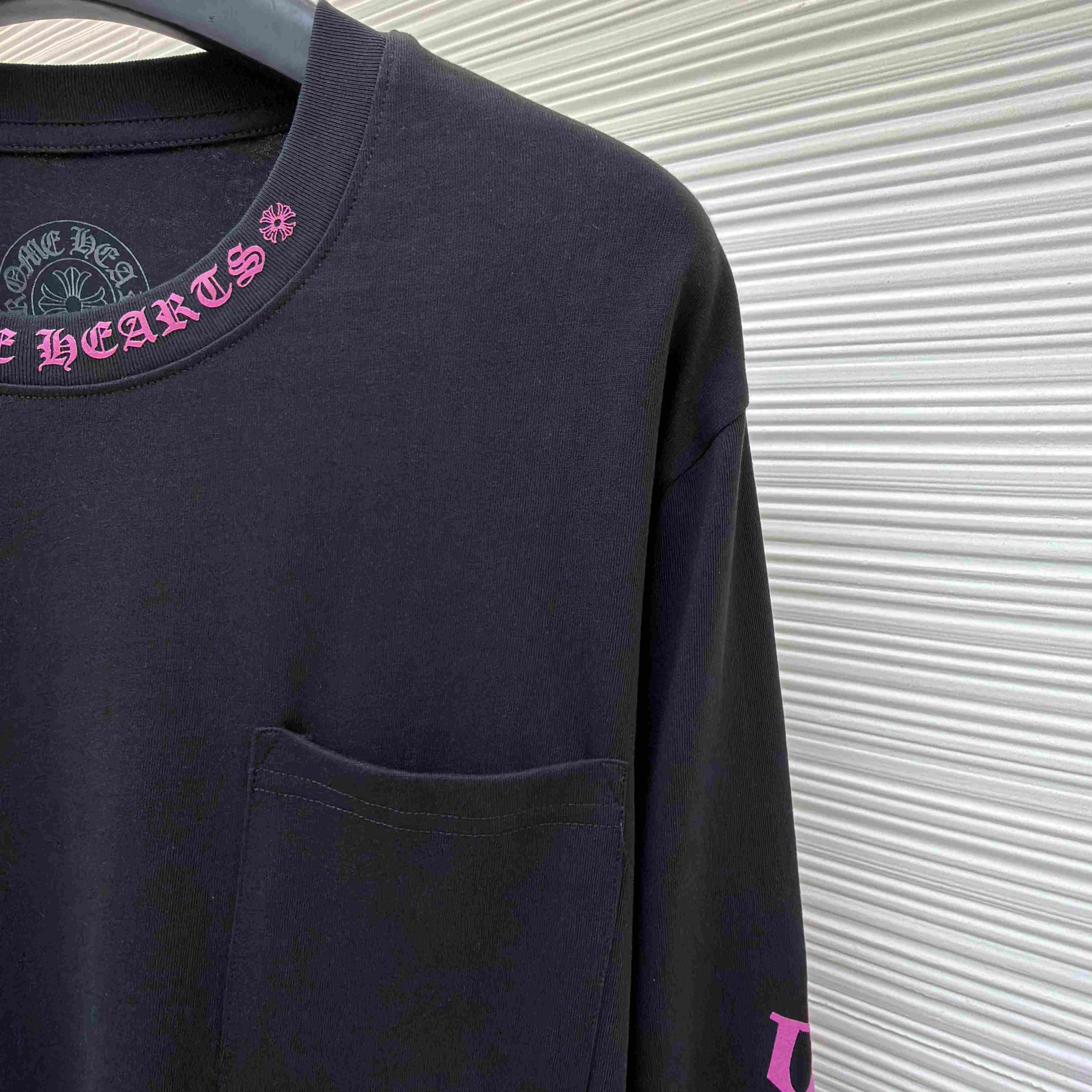 Chrome Hearts  Pink Horseshoe Black Long Sleeve Tee - DesignerGu