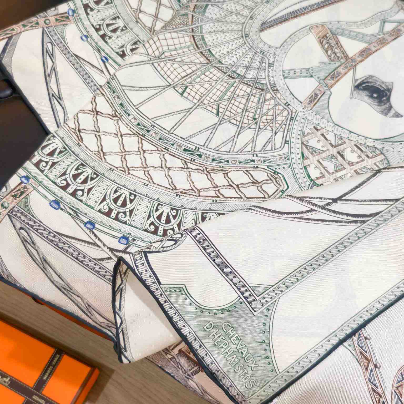 Hermes Chevaux d'Hephaistos Scarf 90 - DesignerGu