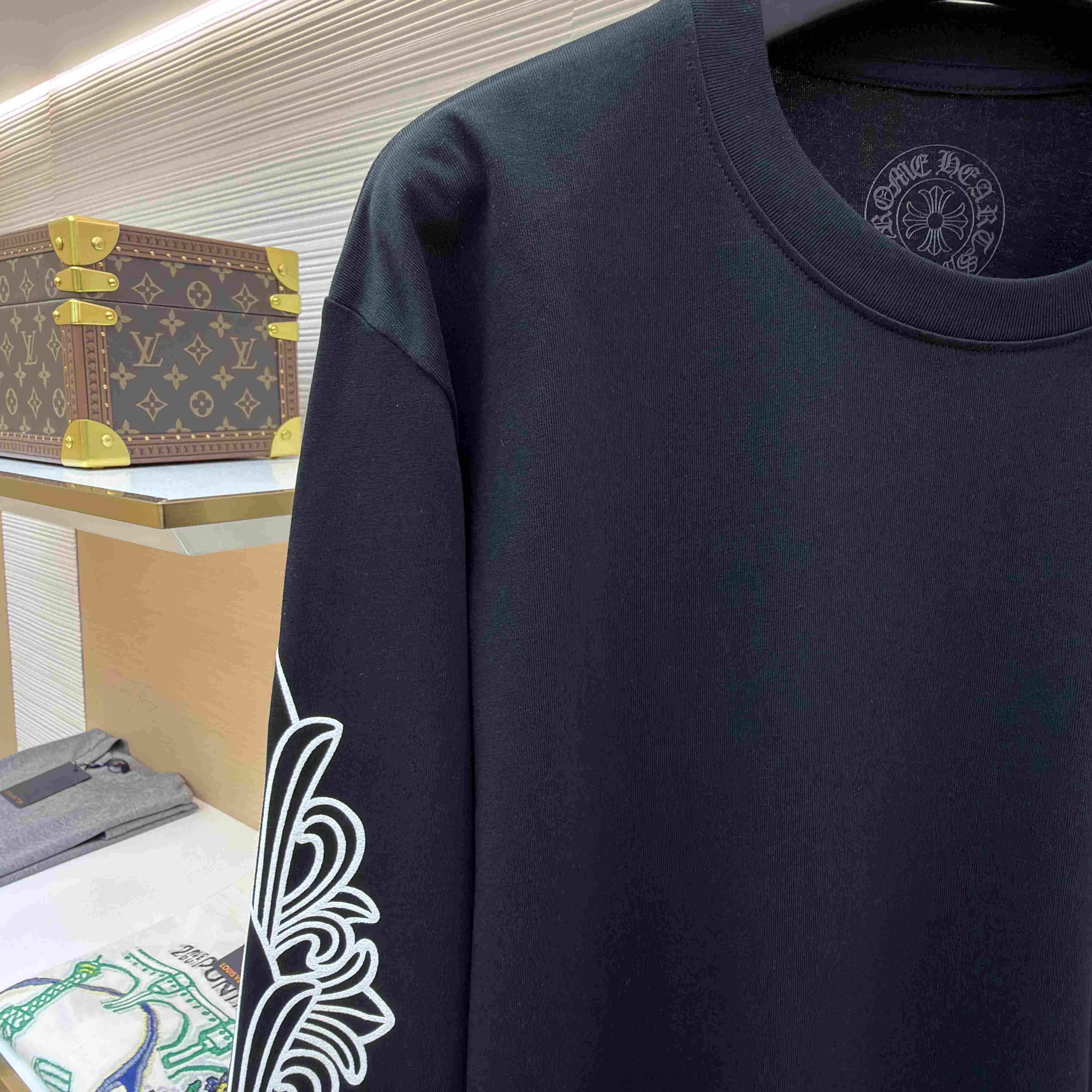 Chrome Hearts  Horseshoe Long Sleeve Tee - DesignerGu