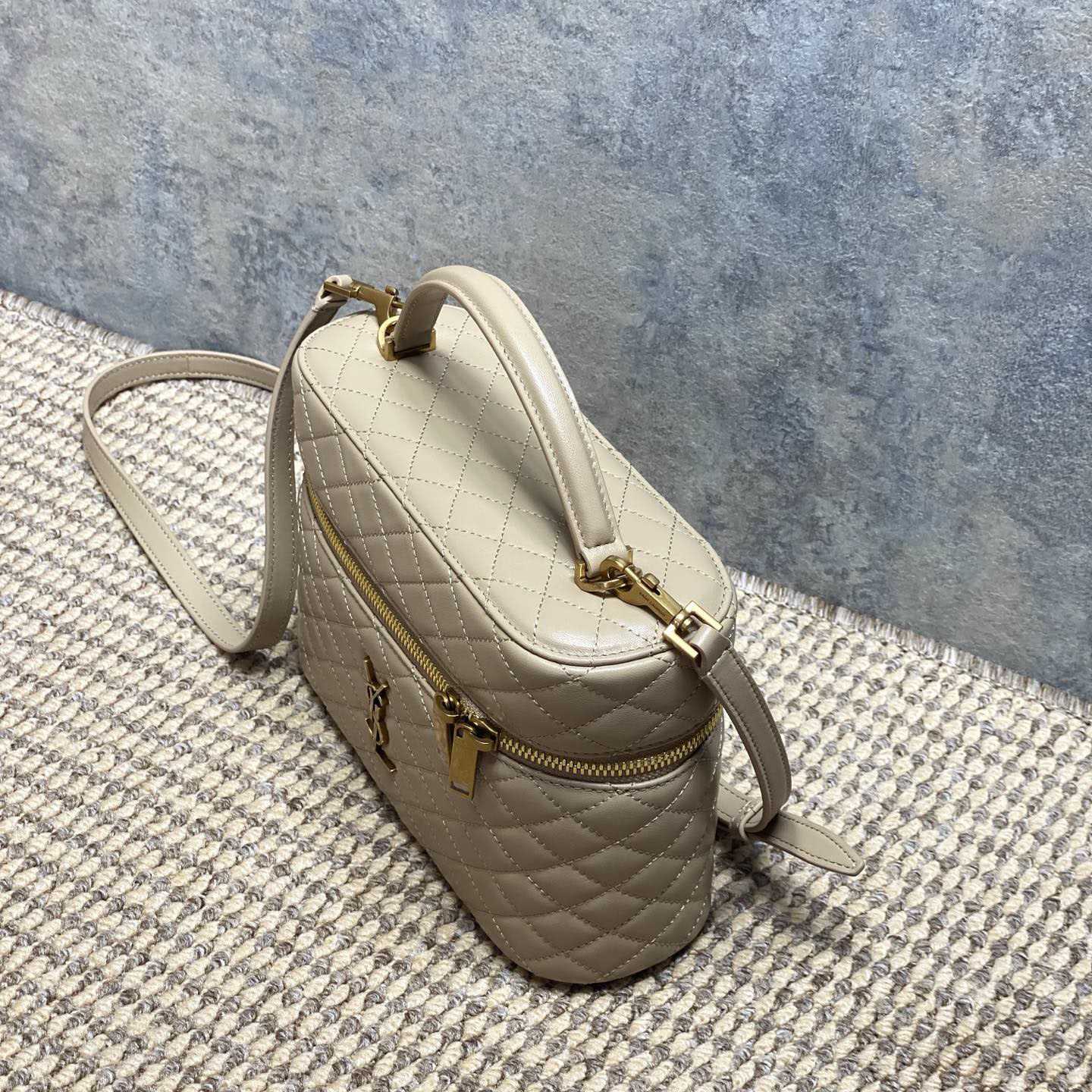 Saint Laurent GABY Vanity Large In Lambskin - DesignerGu