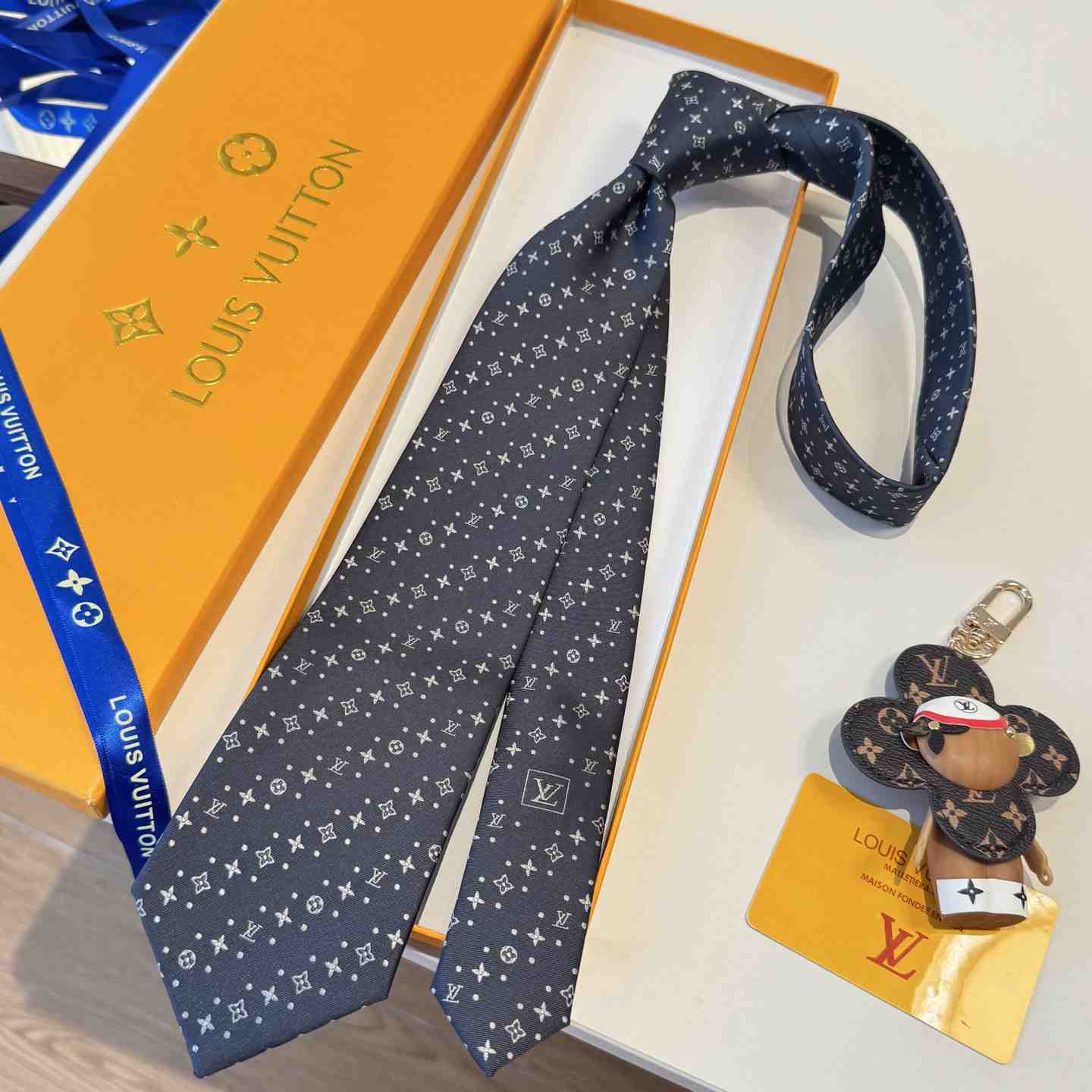 Louis Vuitton Stormy Monogram Tie M97528 - DesignerGu